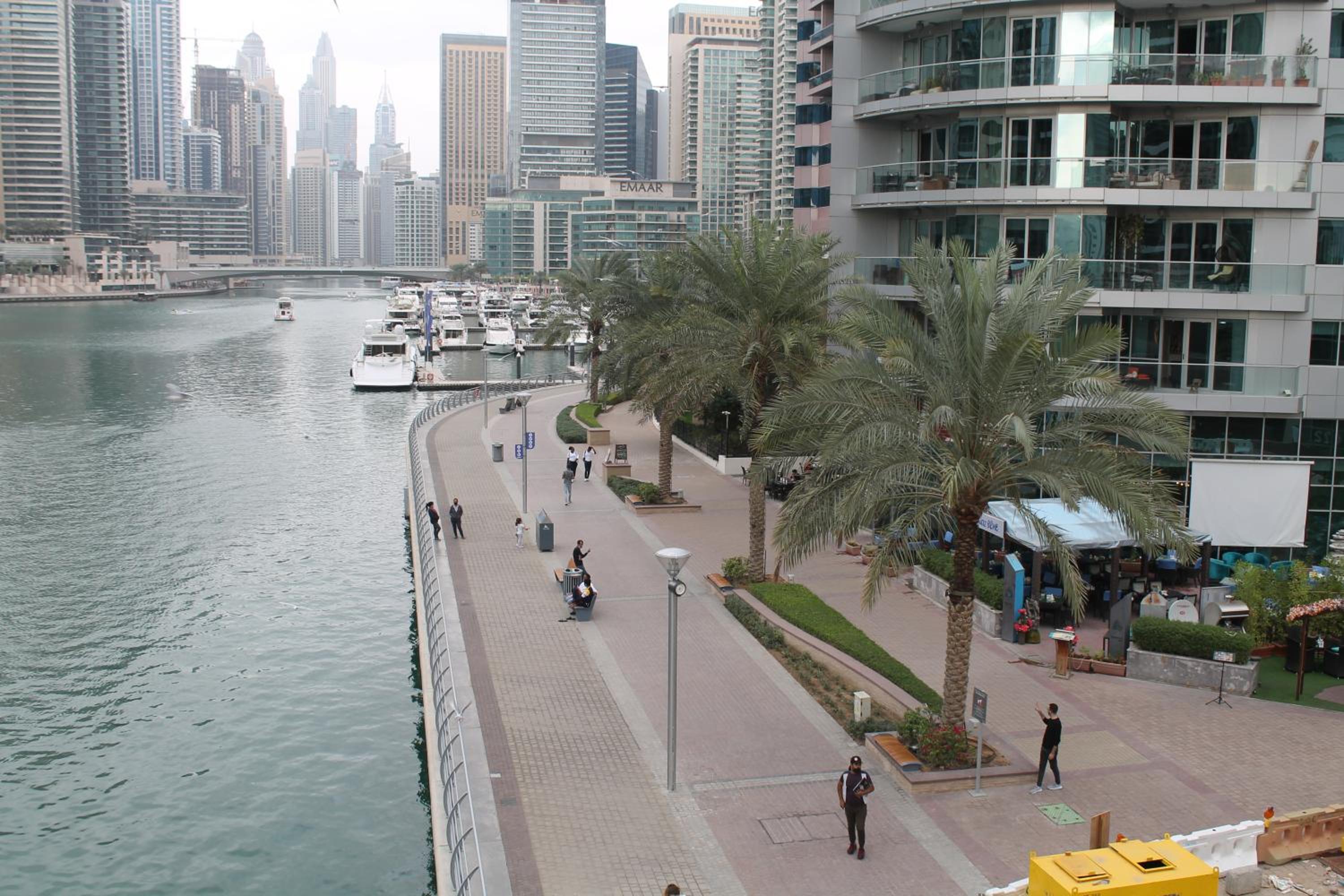 Newly furnished One Bedroom Apartment next to Metro & Beach in Marina Residence