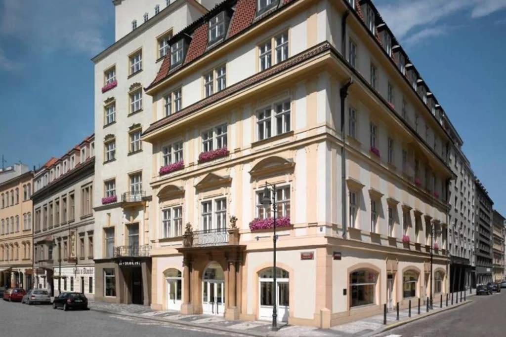 UNIQUE Old Town apartments at Palace Dlouha