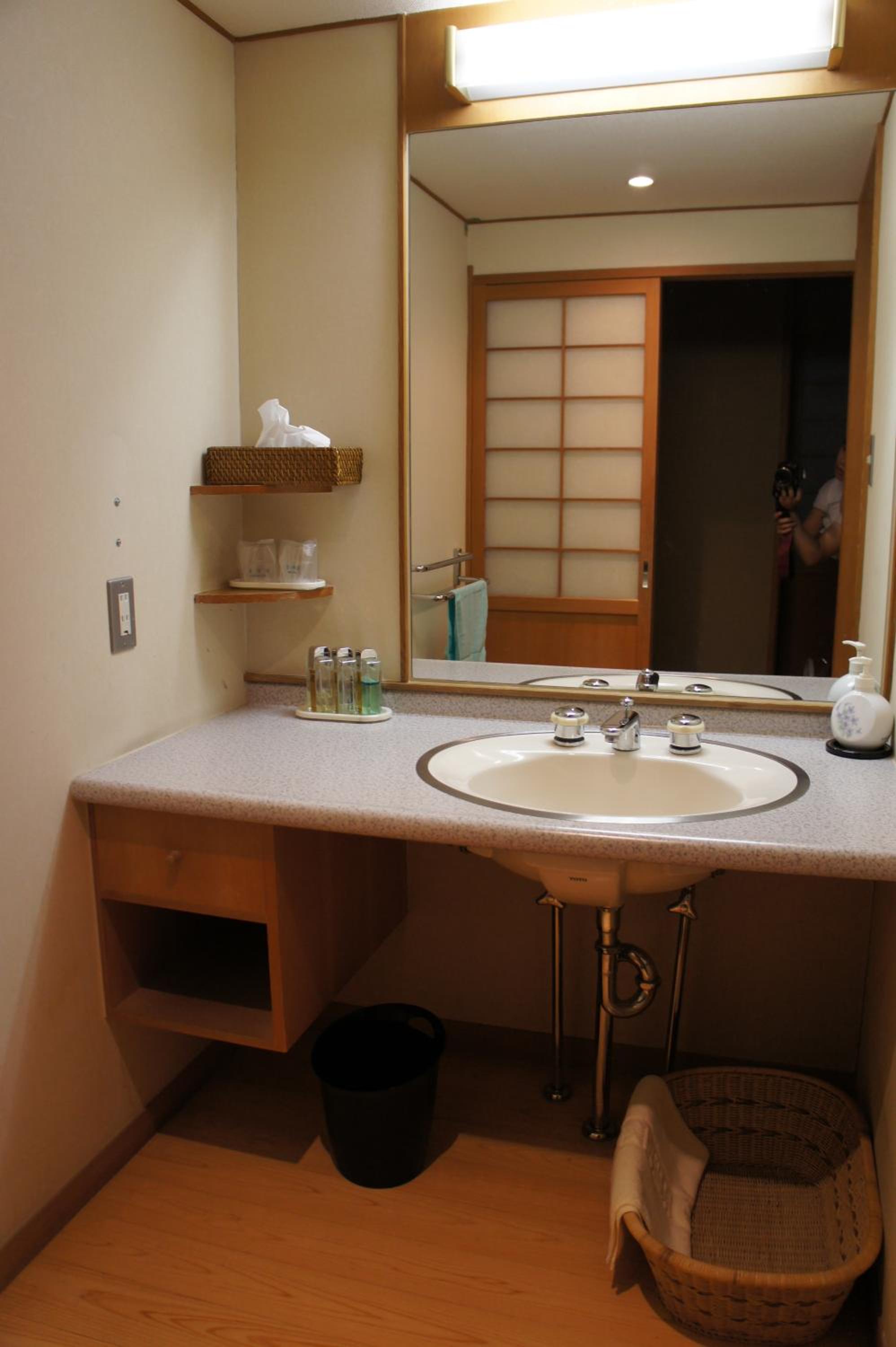 Nishiki-no-Yu Jimotoya