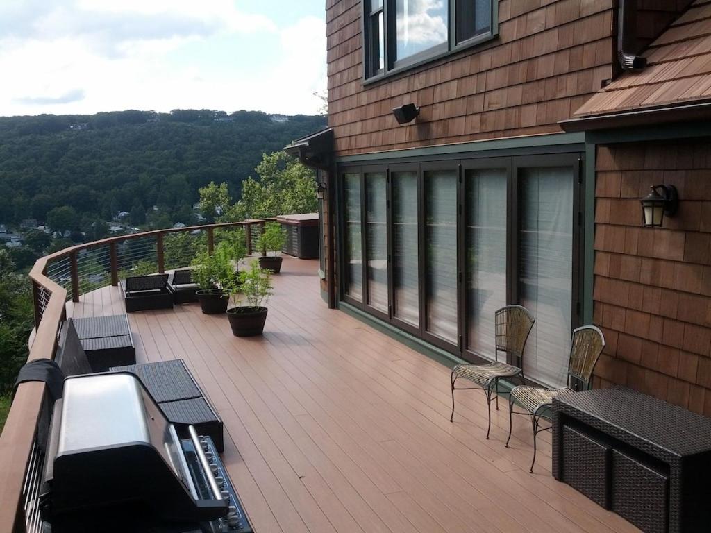 Exclusive High End Candlewood Lake retreat, photo 23