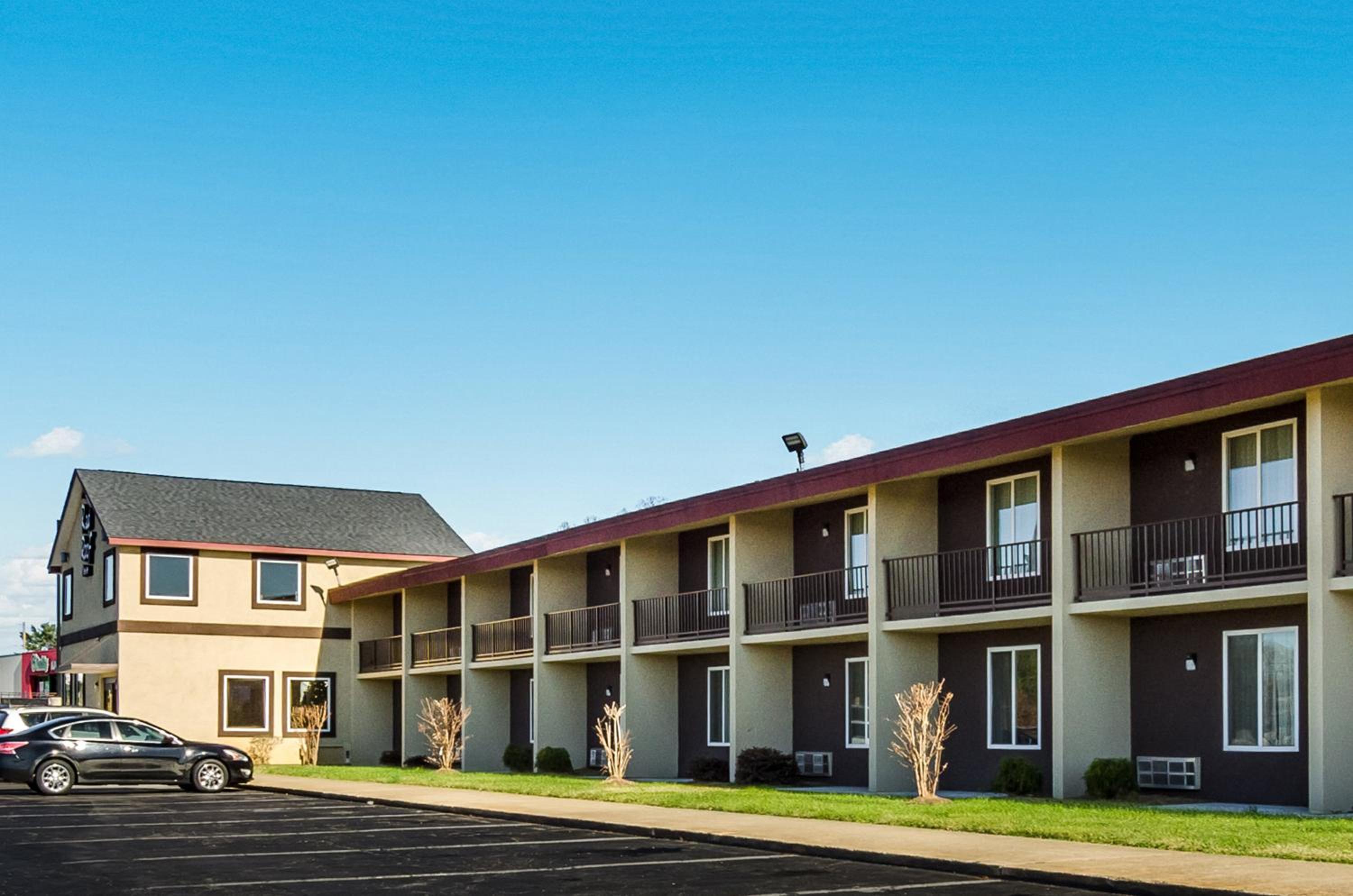 Red Roof Inn Madison Heights, VA view 2