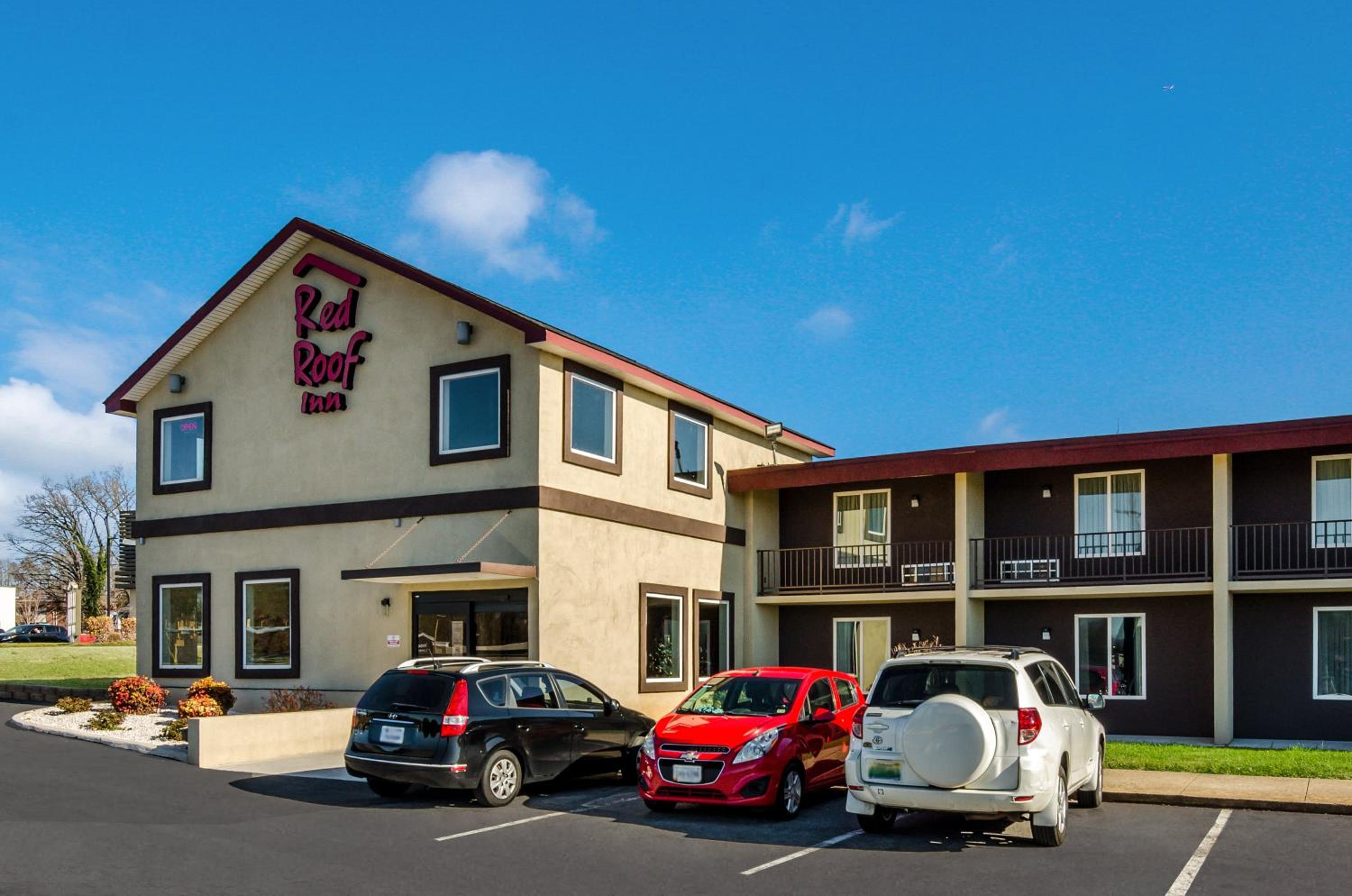 Red Roof Inn Madison Heights, VA view 3