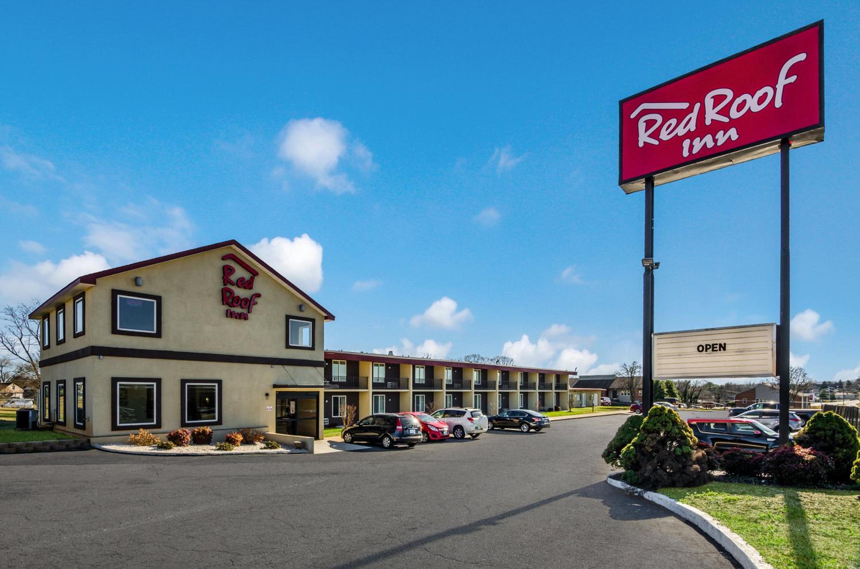 Red Roof Inn Madison Heights, VA view 5