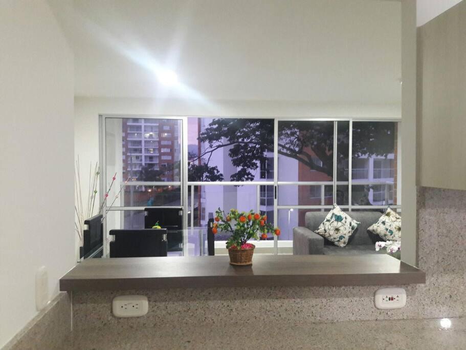 Brand New Apartment in the New South of Cali view 3