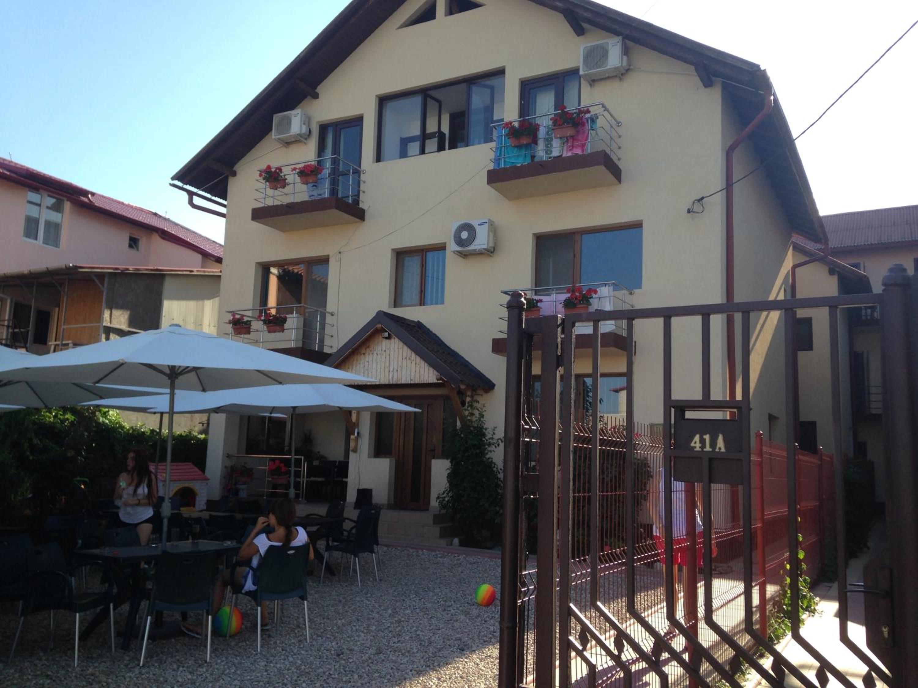 Photo 7