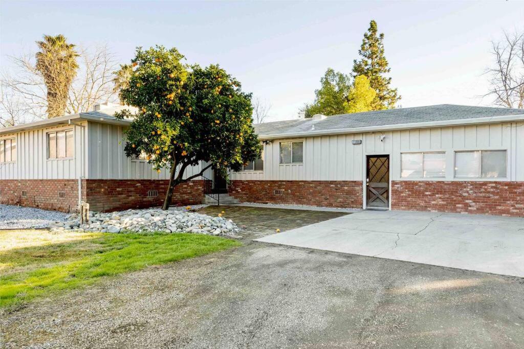 Yuba City Vacations - Misha's HunnHaven - Property Image 4