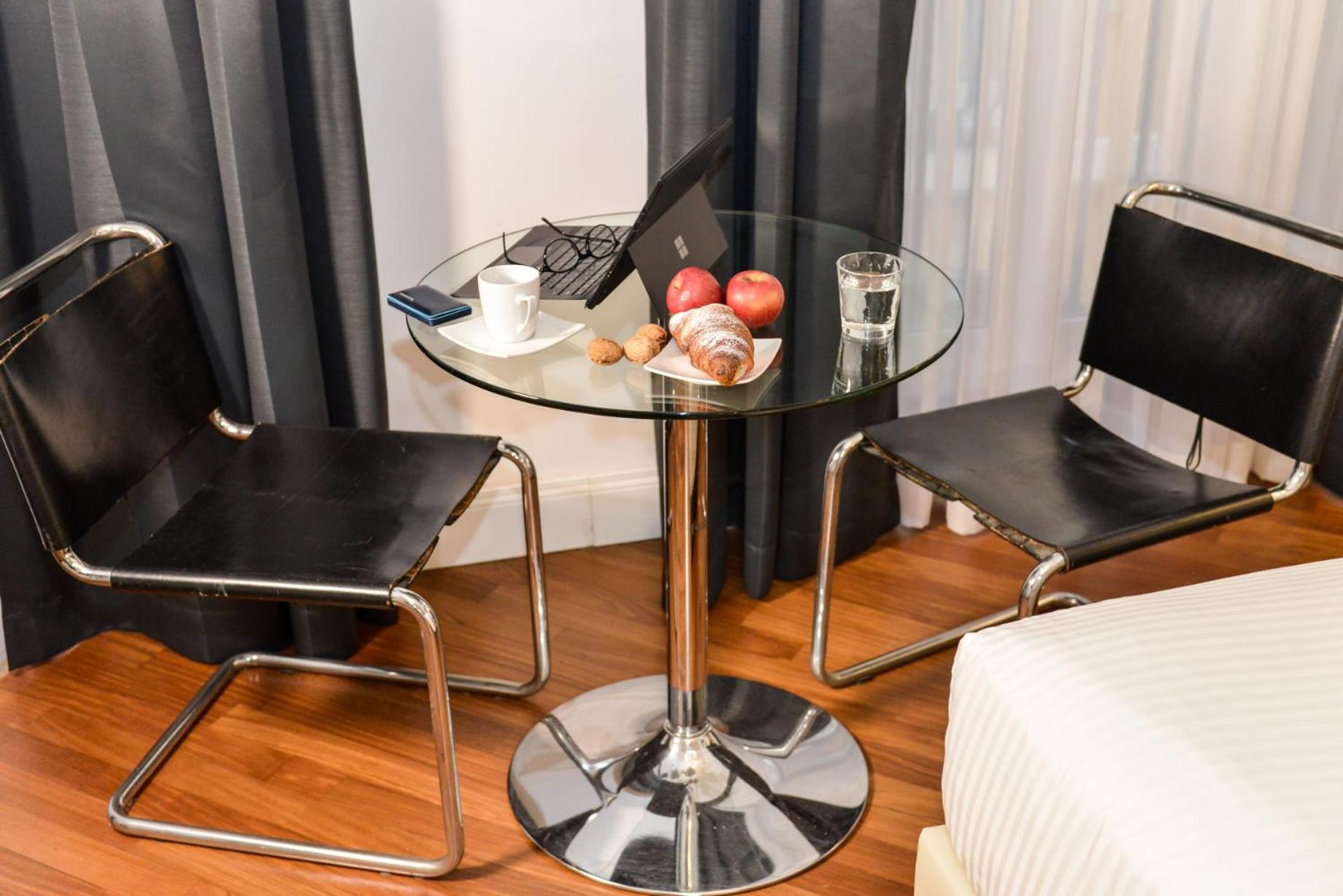 NAVONA VITA SUITES