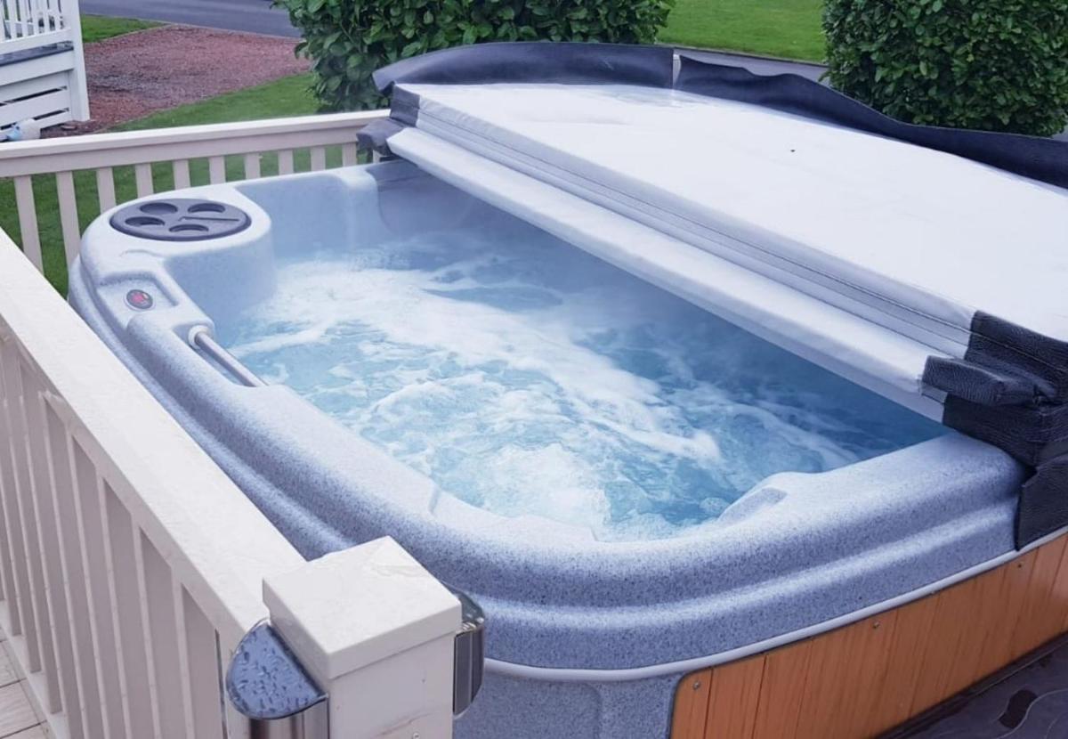 Hotel Carre Retreat With Private Hot Tub
