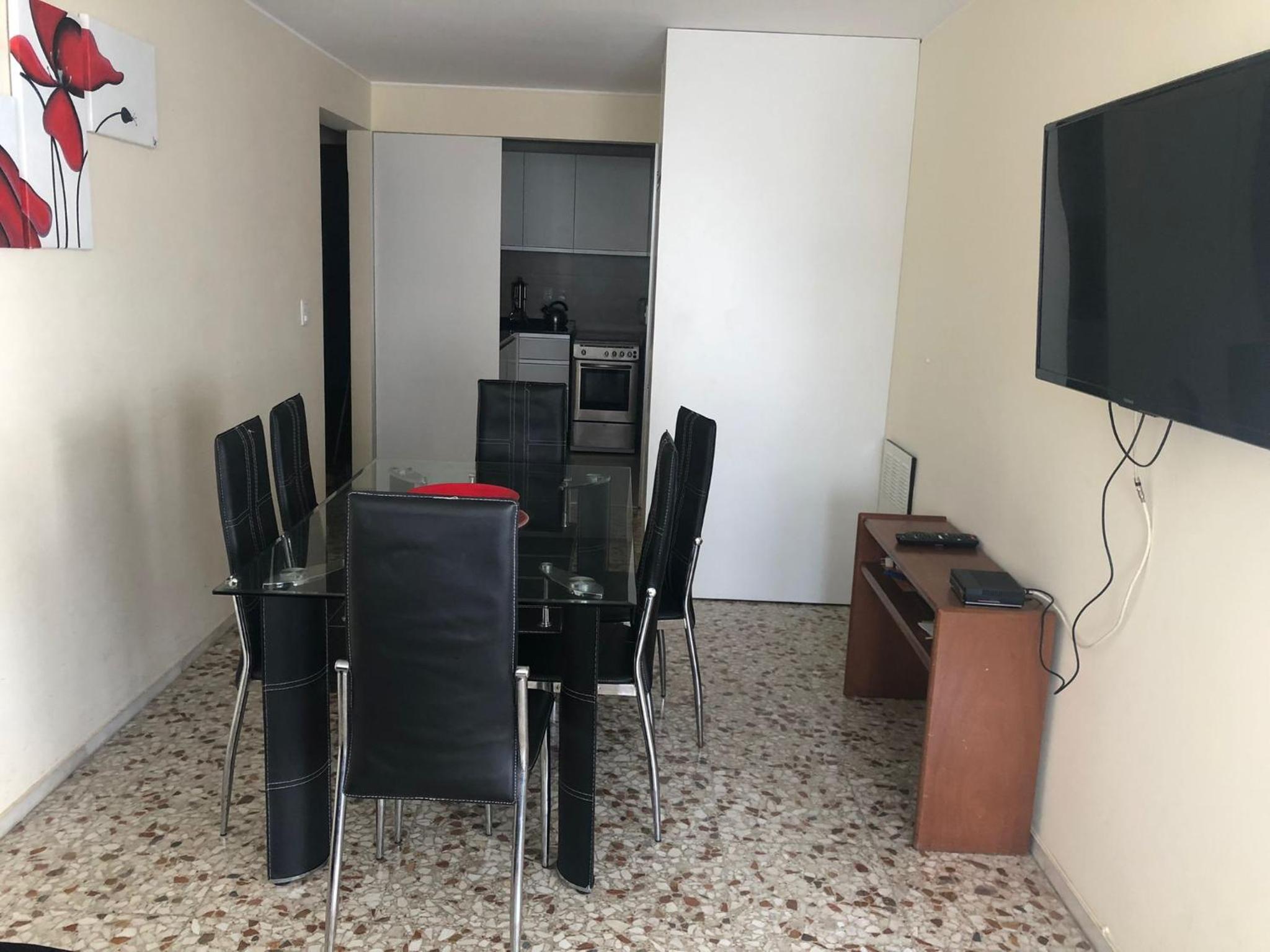 DEPARTAMENTO APOLO PUNTA DEL ESTE DEPTO 201 SEGUNDO PISO sobre CALLE PRINCIPAL GORLERO