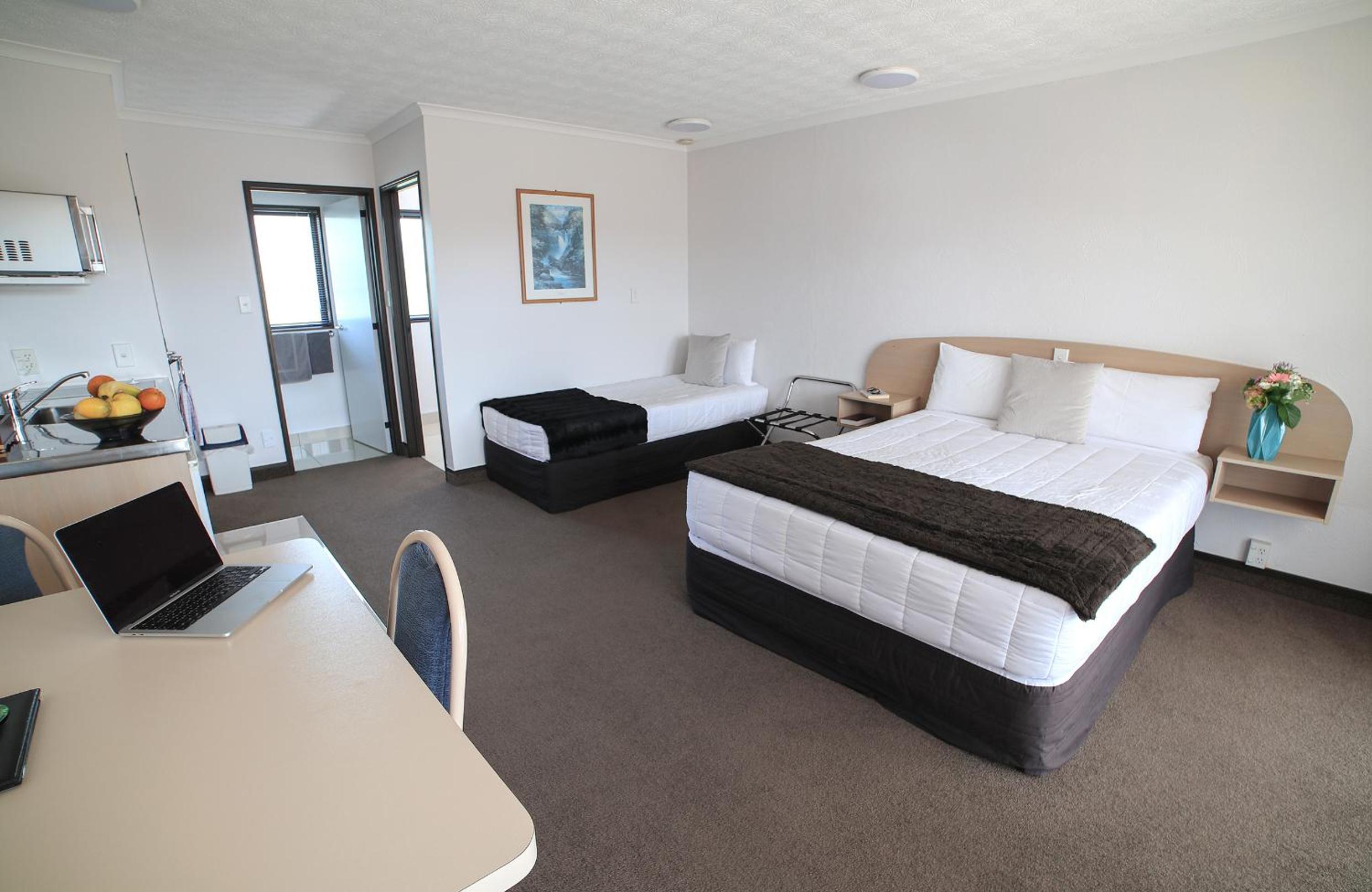 Palm City Motor Inn