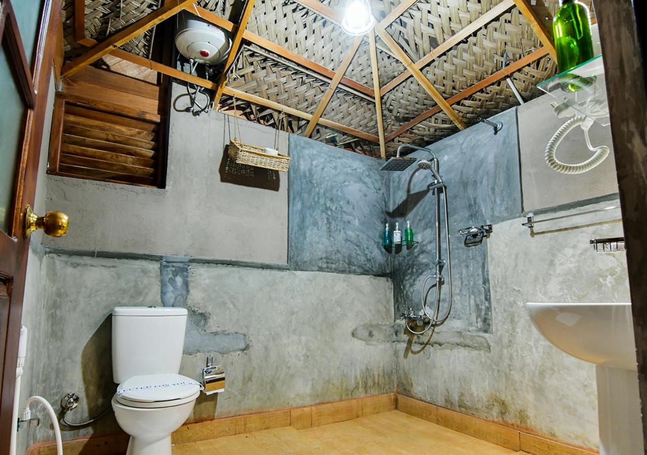 Thotupola Residence