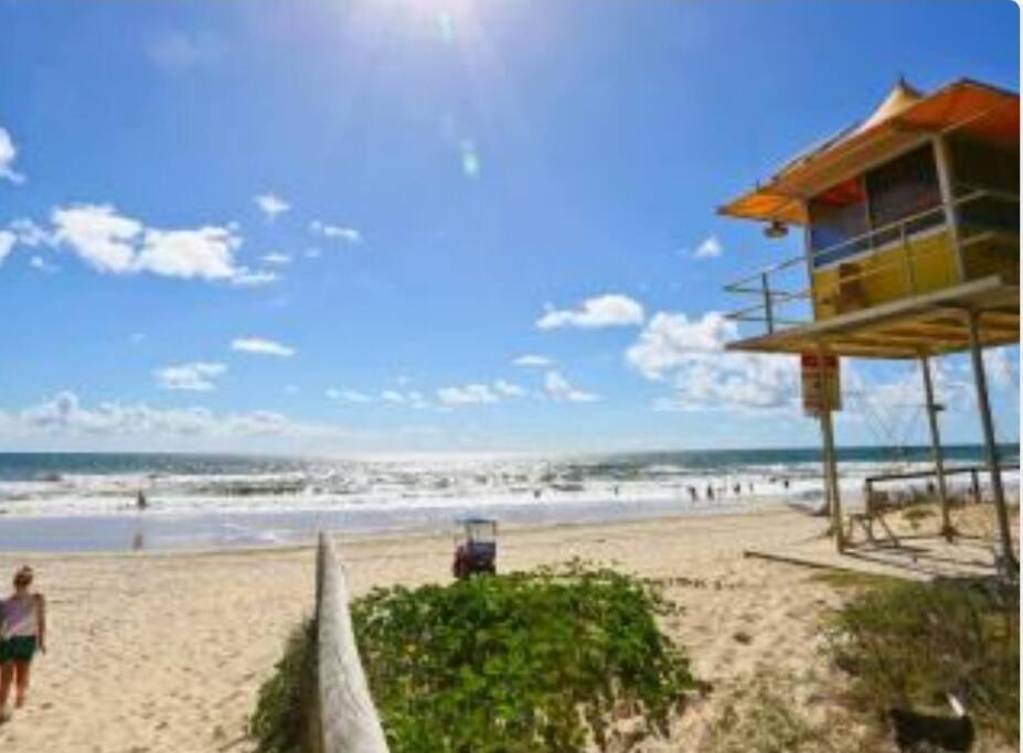 Broadbeach Victoria Square