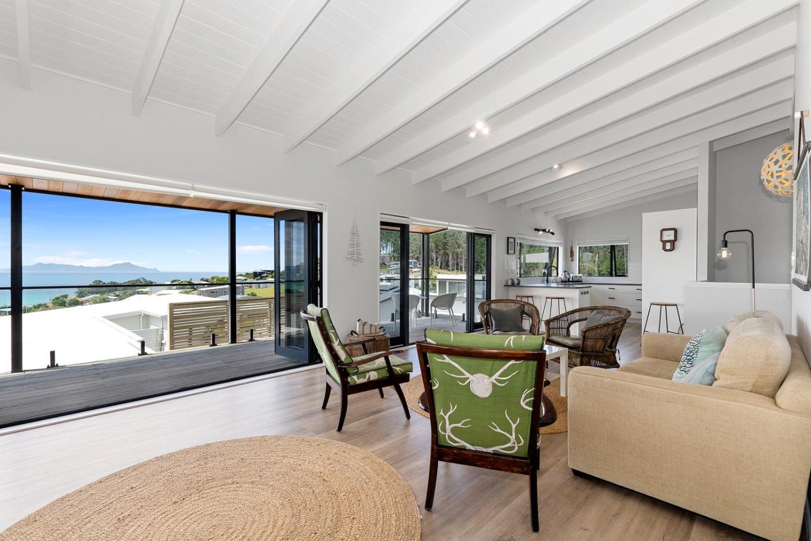 Boulevard Beauty - Langs Beach Holiday Home view 2