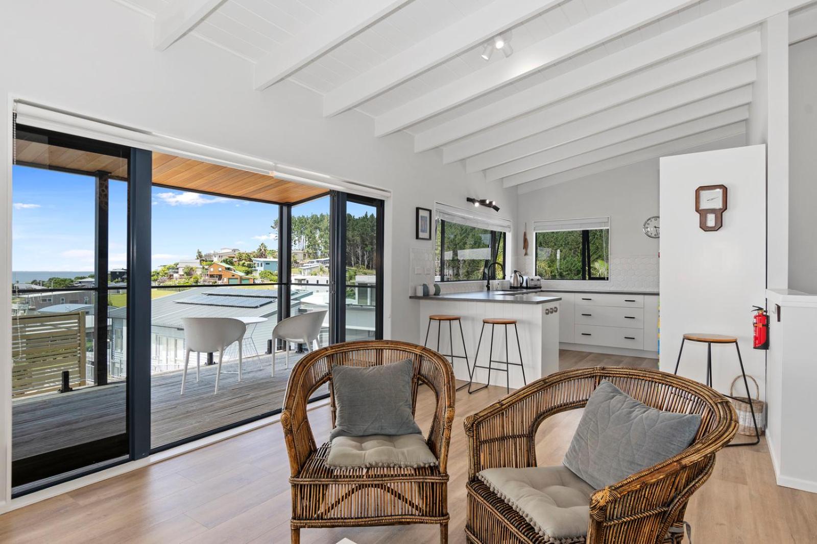 Boulevard Beauty - Langs Beach Holiday Home view 3