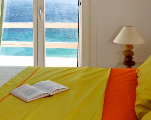 Elia White Residence photo 5