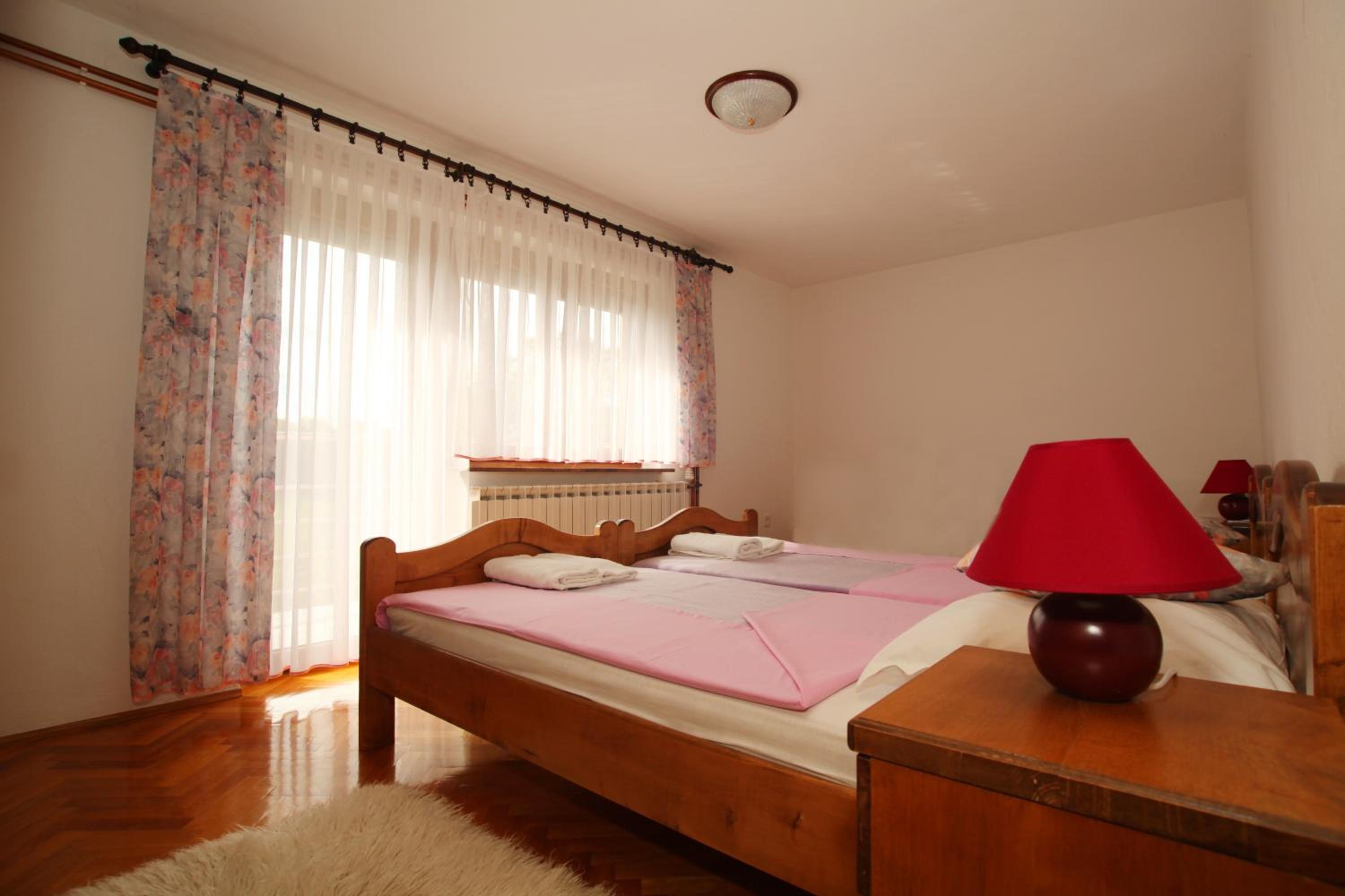 Rooms Marković