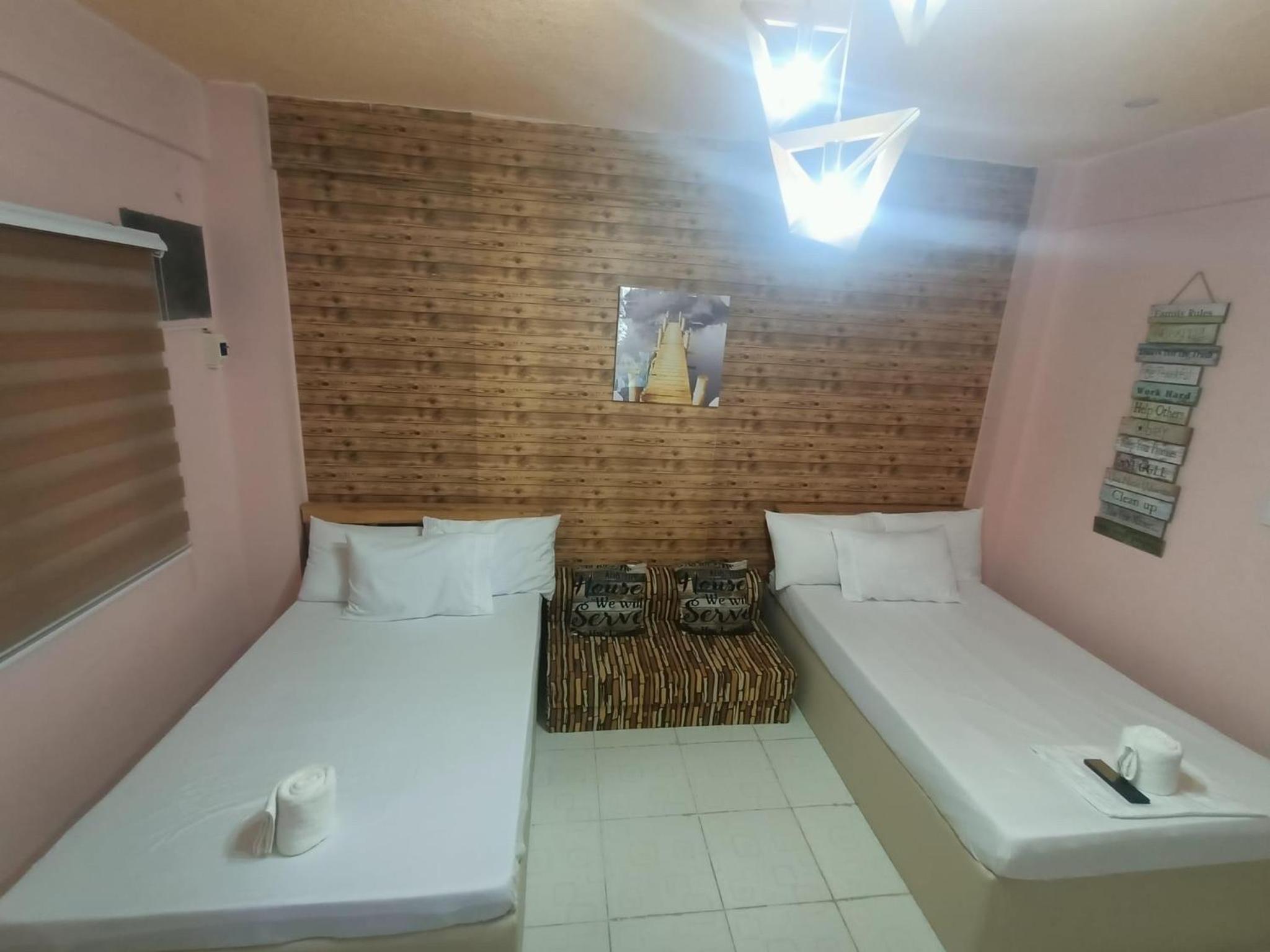 DJCI Apartelle Walk to Robinson & NE Pacific Mall 3 Min to SM Cabanatuan view 5
