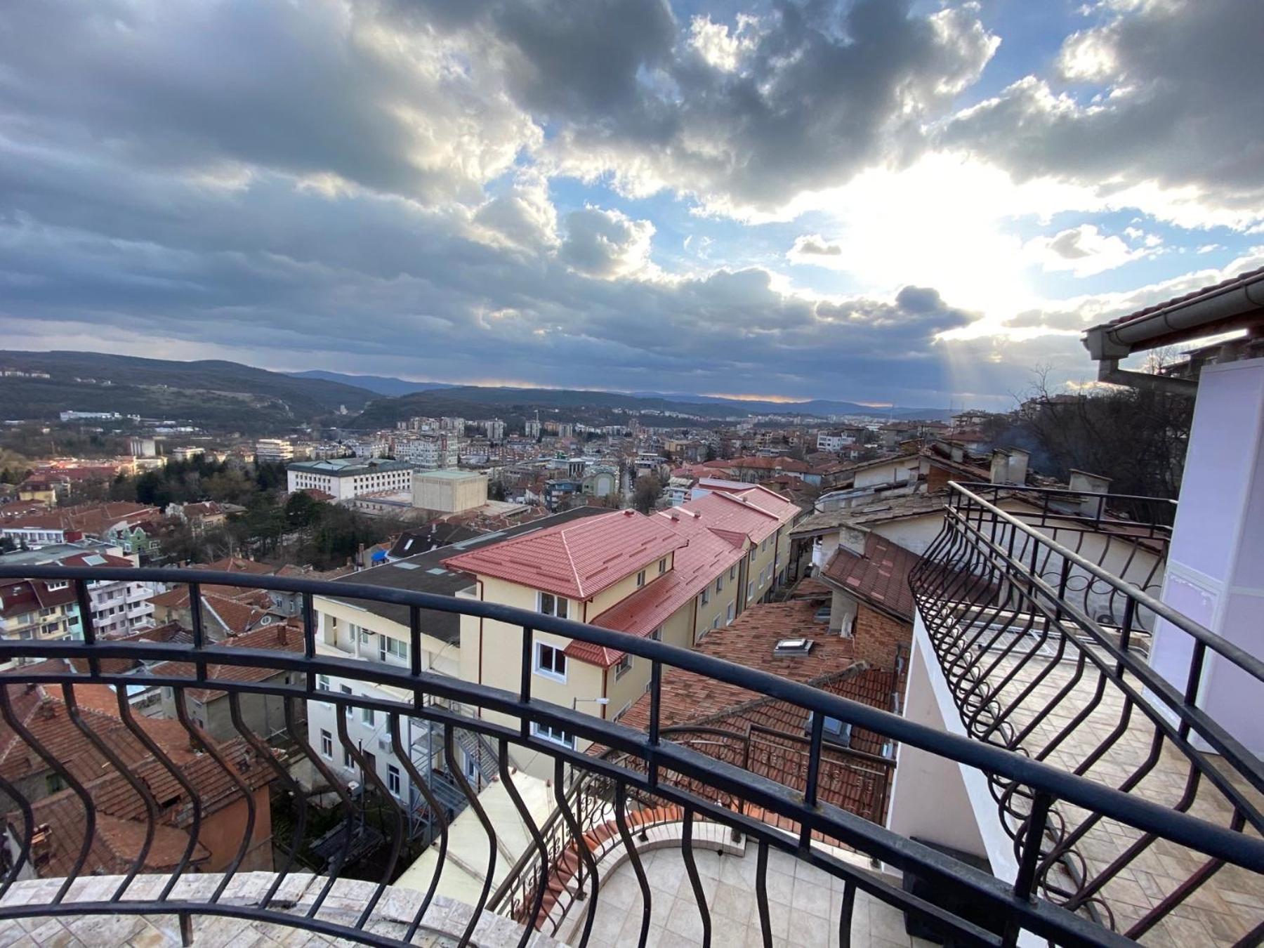 TOP SKY VIEW - Studio Panorama