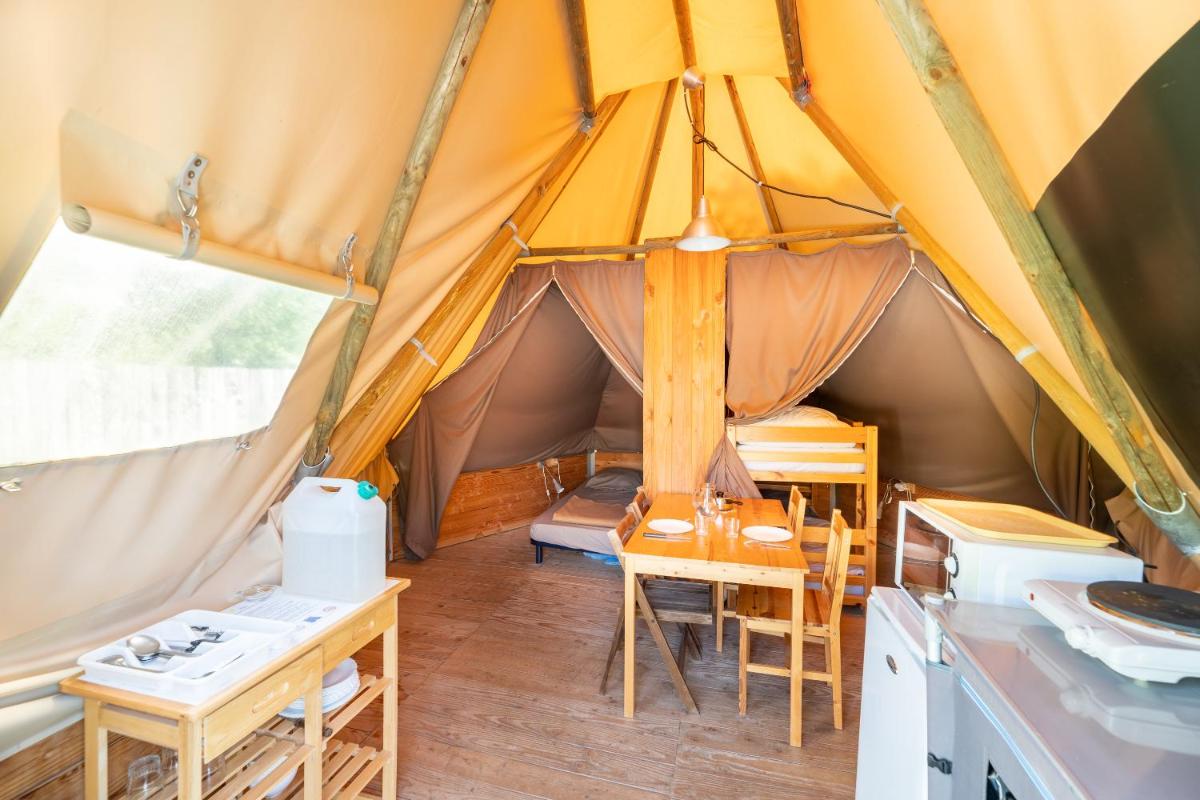 Camping Le Lac Bleu