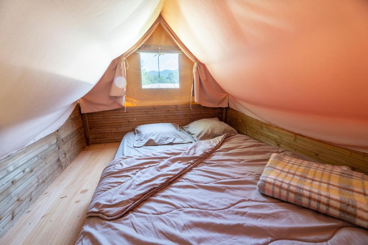 Camping Le Lac Bleu