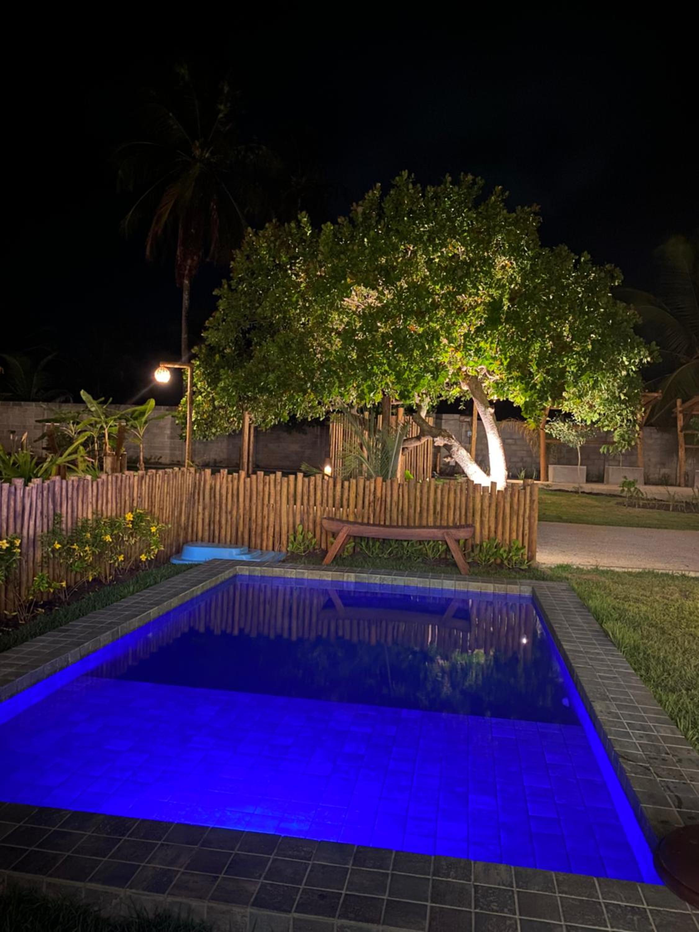 OKA 25: Casa com piscina em condomínio beira mar em Milagres