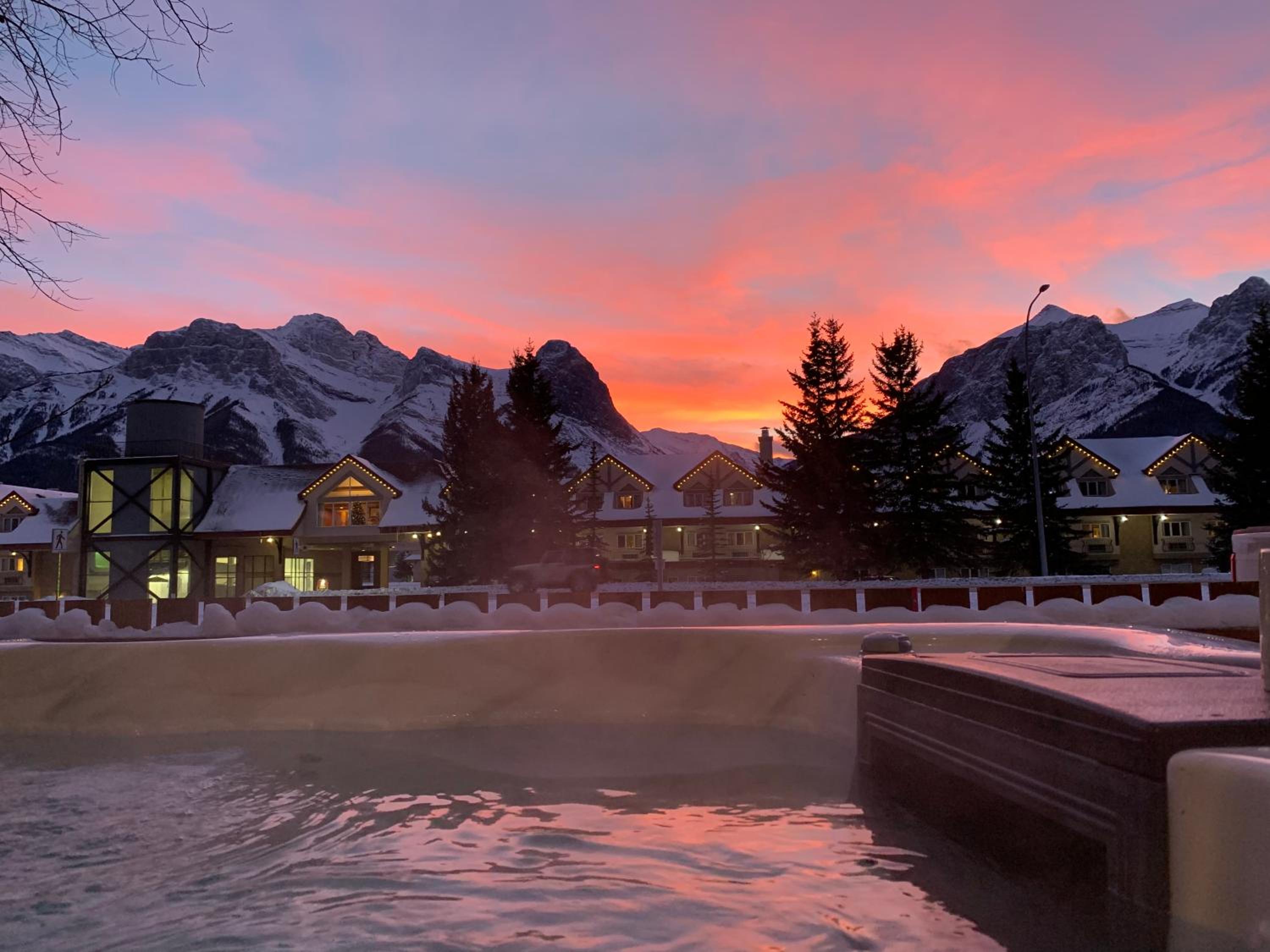Mountain View Escape with Private Hot Tub & Patio