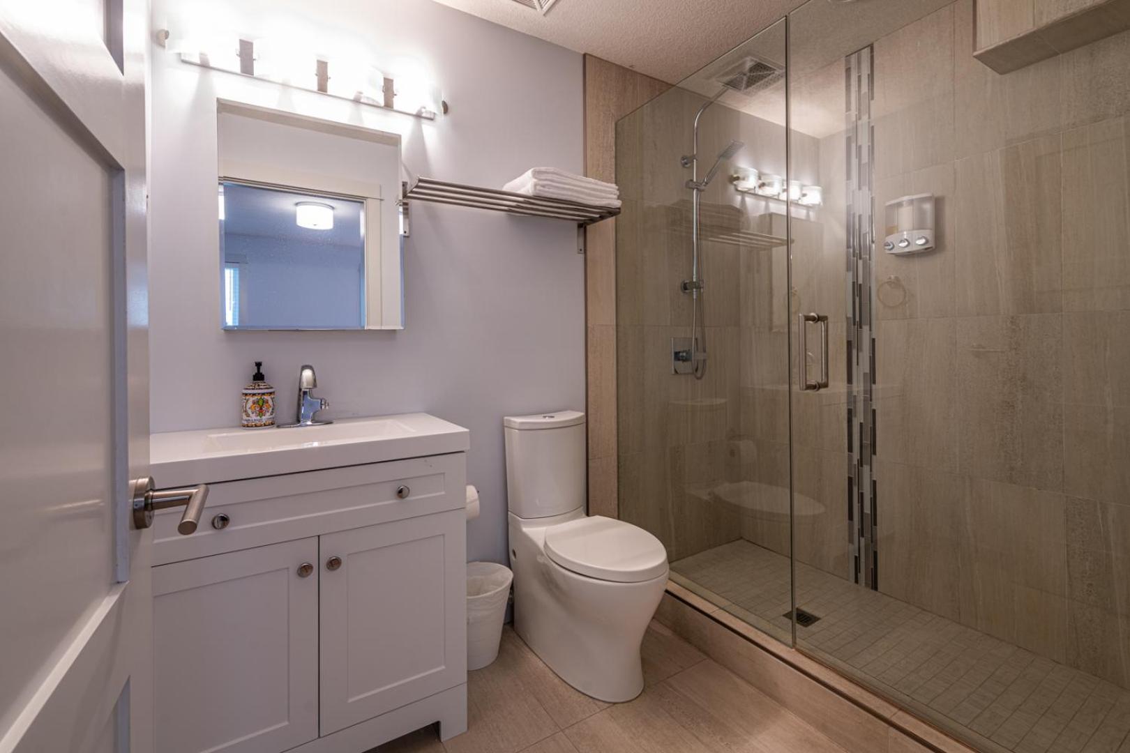 Mountain View Escape with Private Hot Tub & Patio