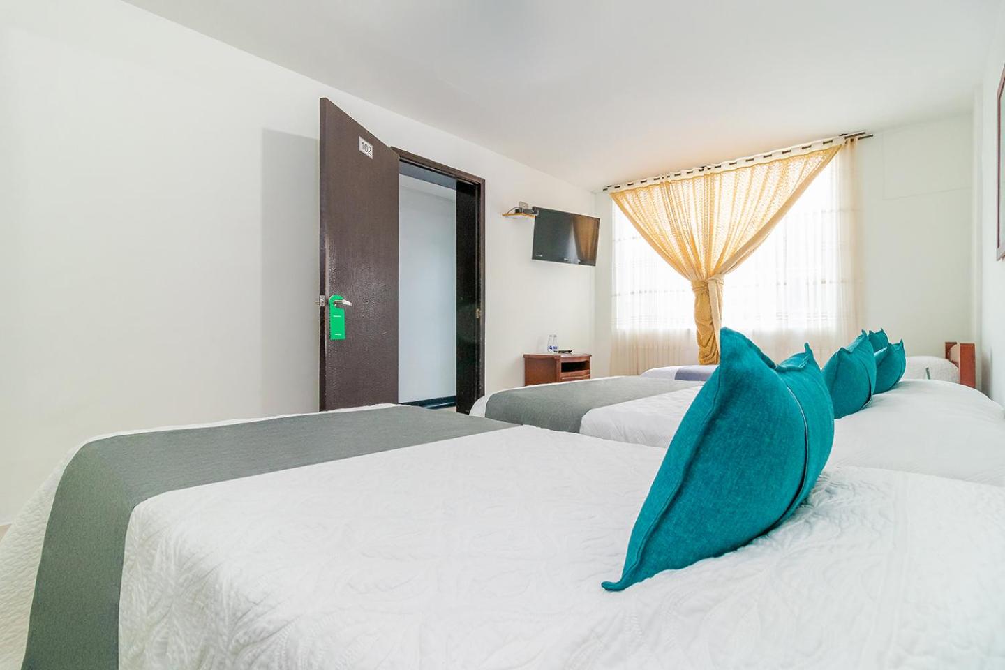 Hotel Bogota Alpes Castellana