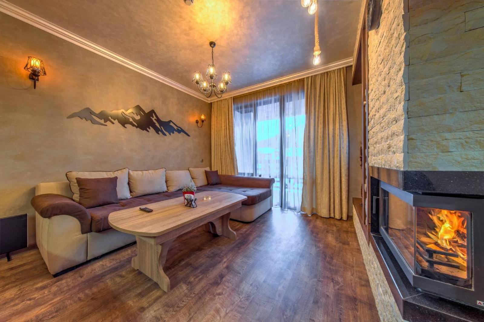 Forest Home 524 view 4