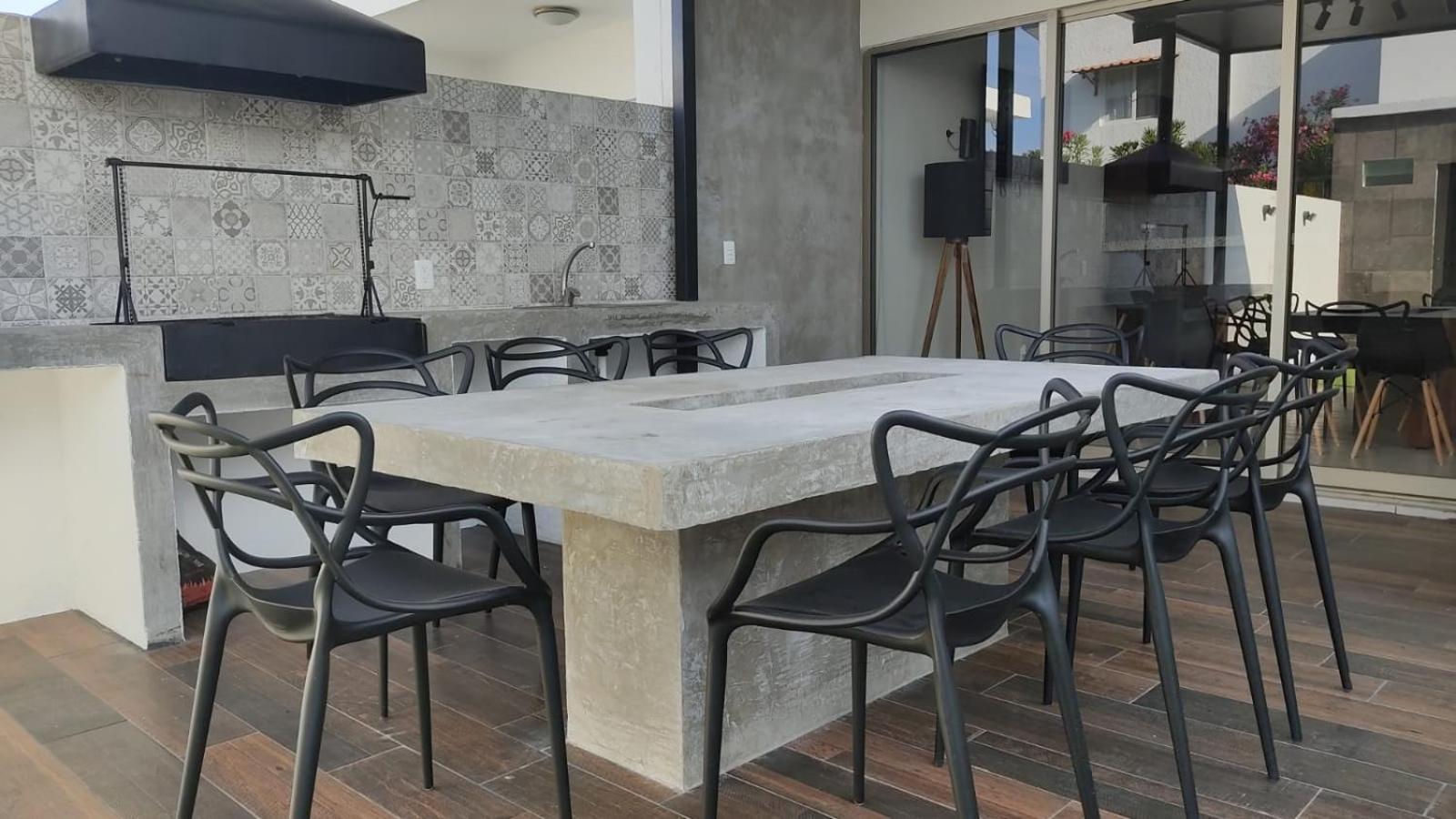 Hotel New House with Private Pool - Image 1