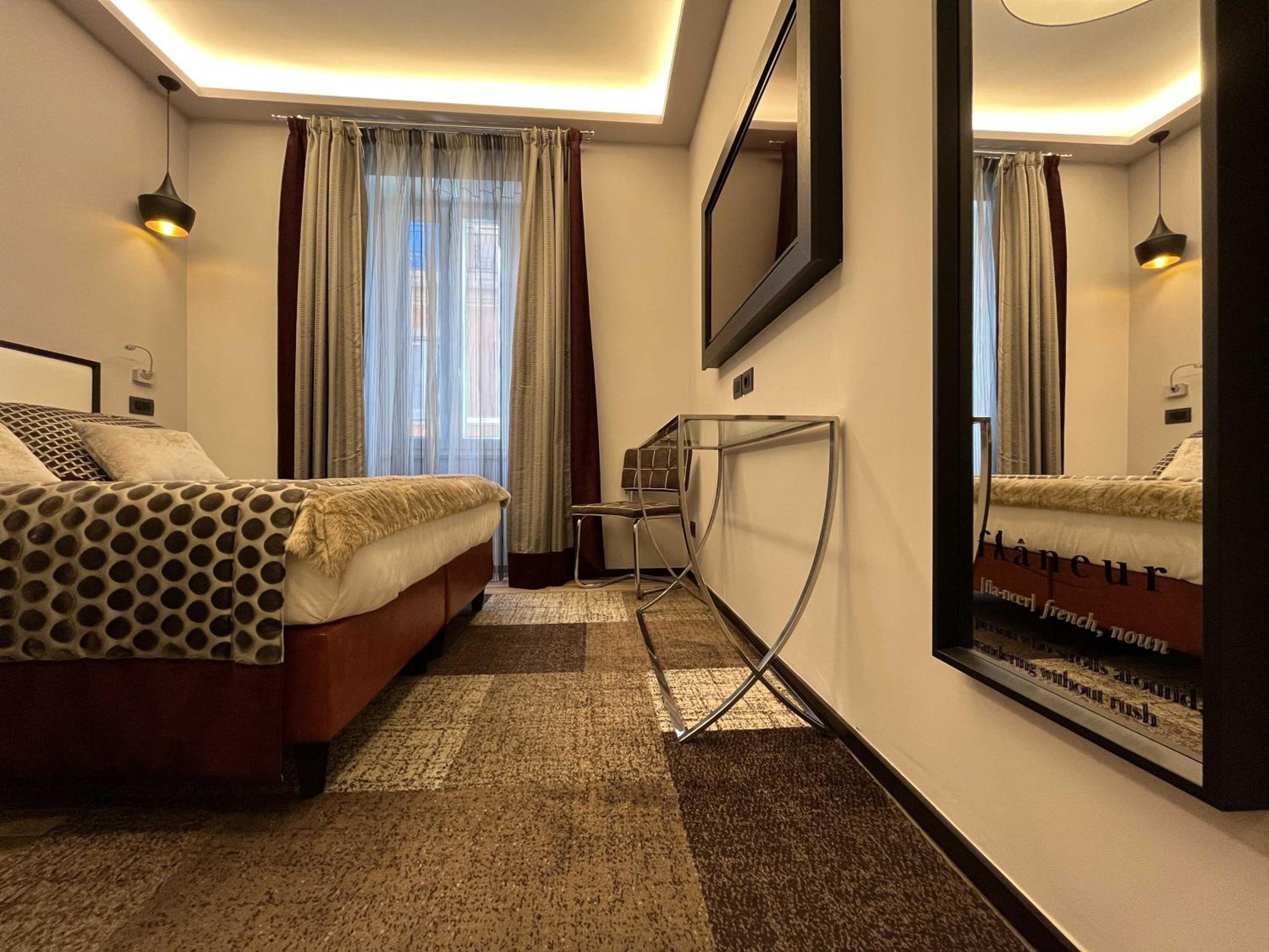 hotel room