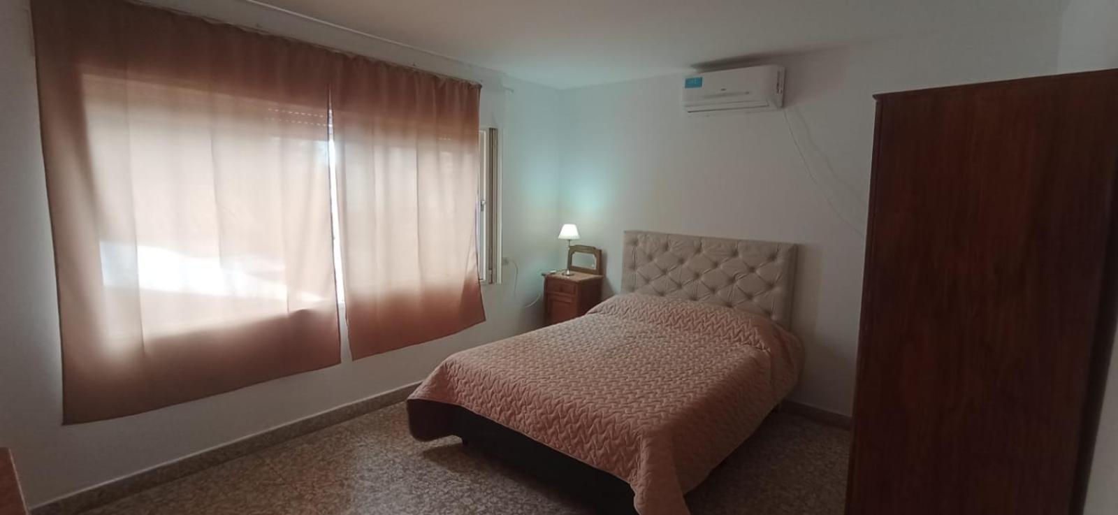 Departamento grande y céntrico - Image 4