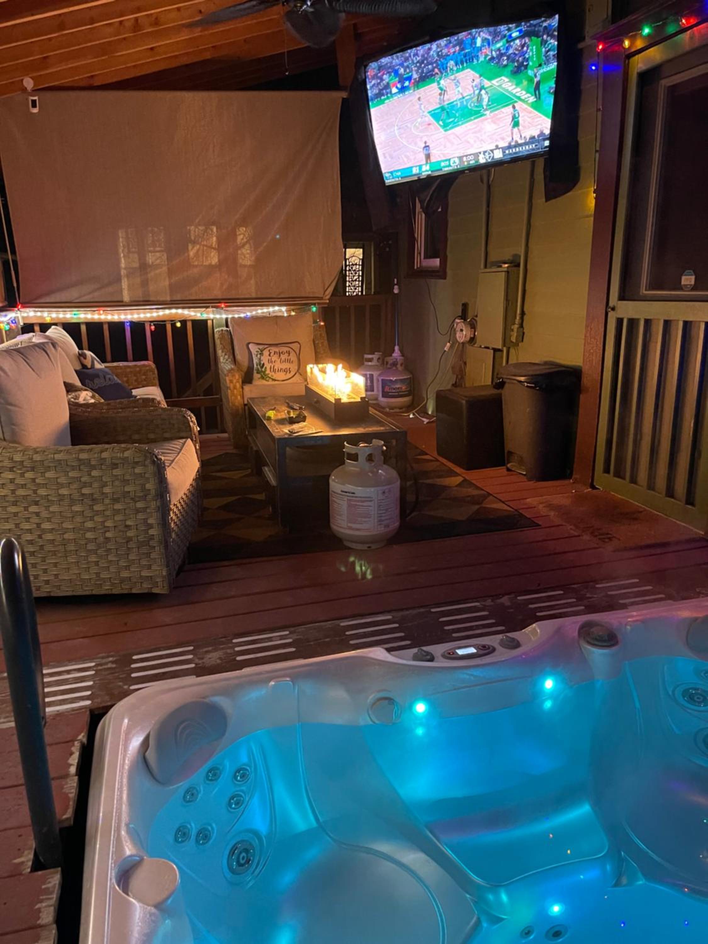 Downtown B&B with Jacuzzi view 4