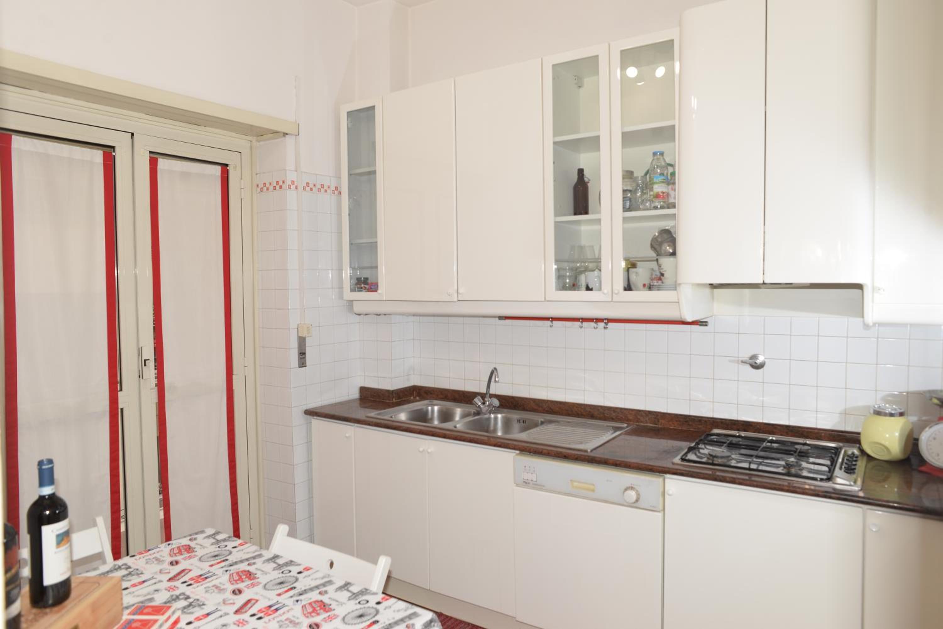 Single room in cozy and comfortable apartment