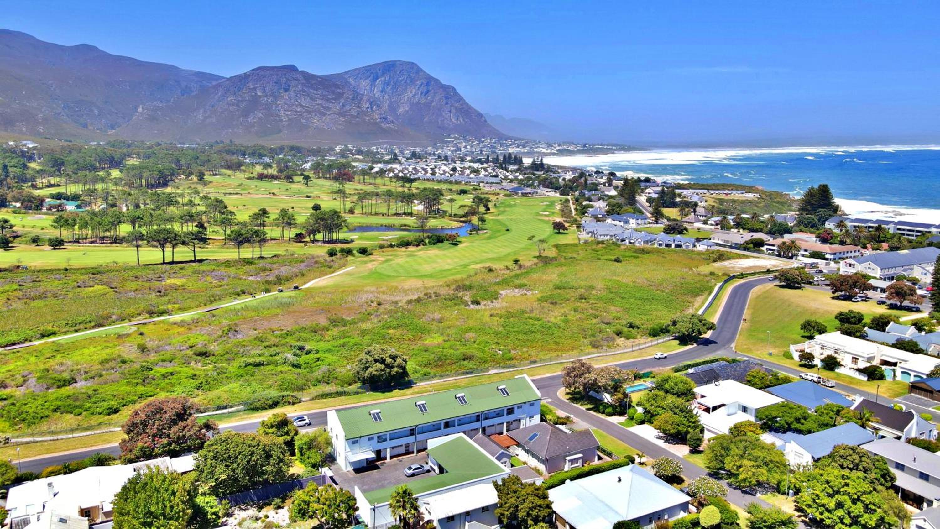 Fairway Holiday Accommodation view 2