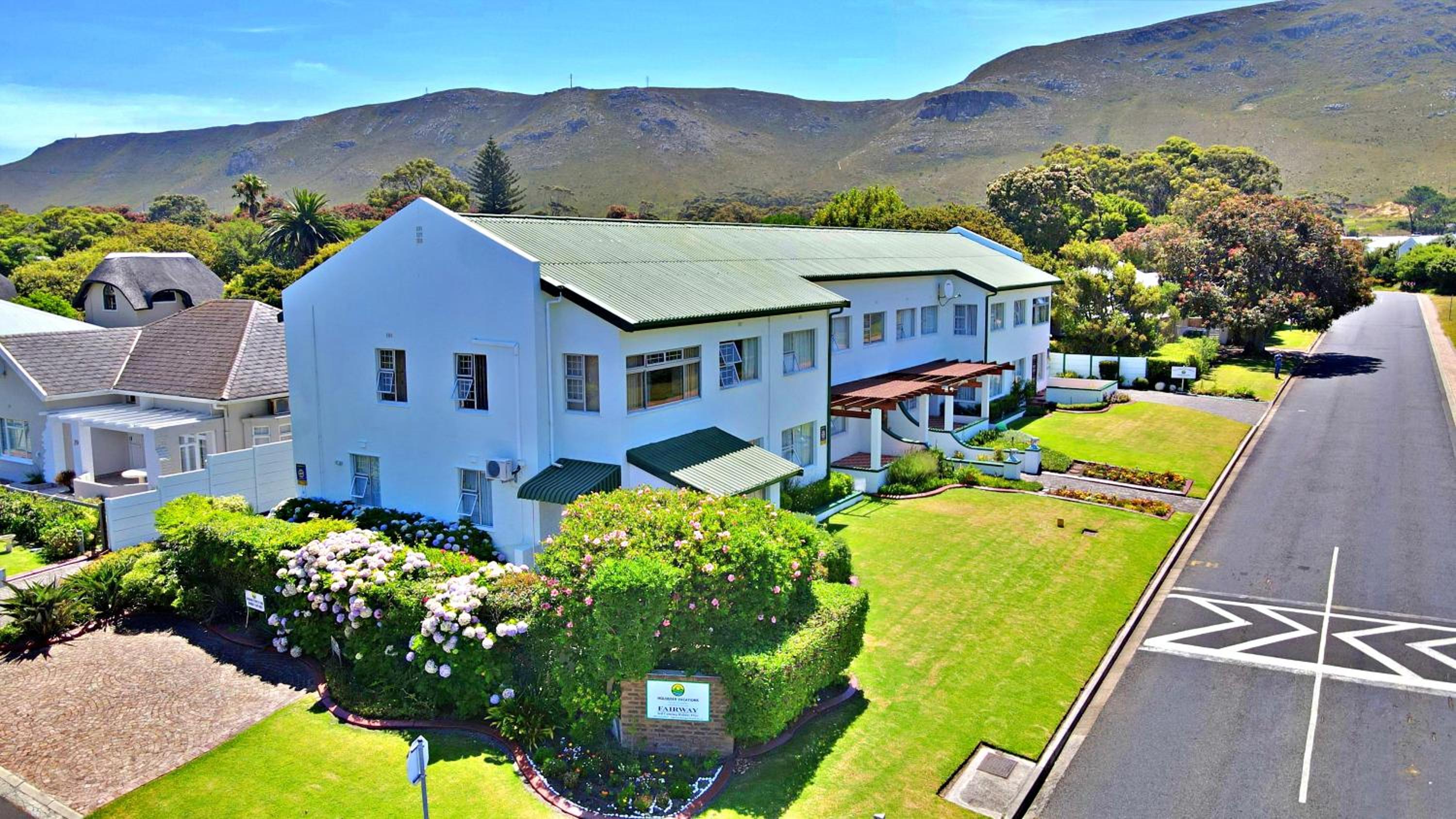 Fairway Holiday Accommodation view 3