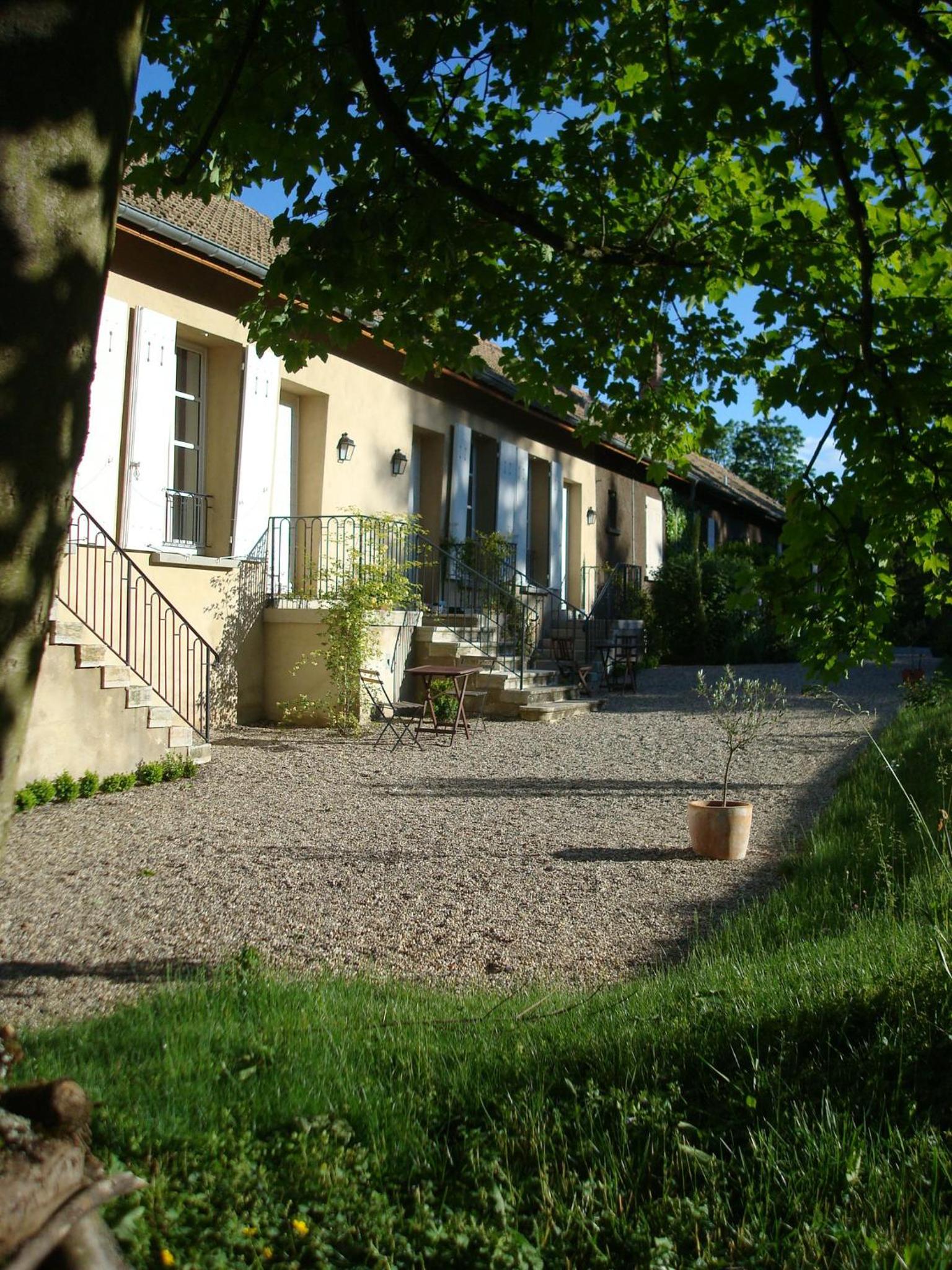 Les Communs du Manoir view 2