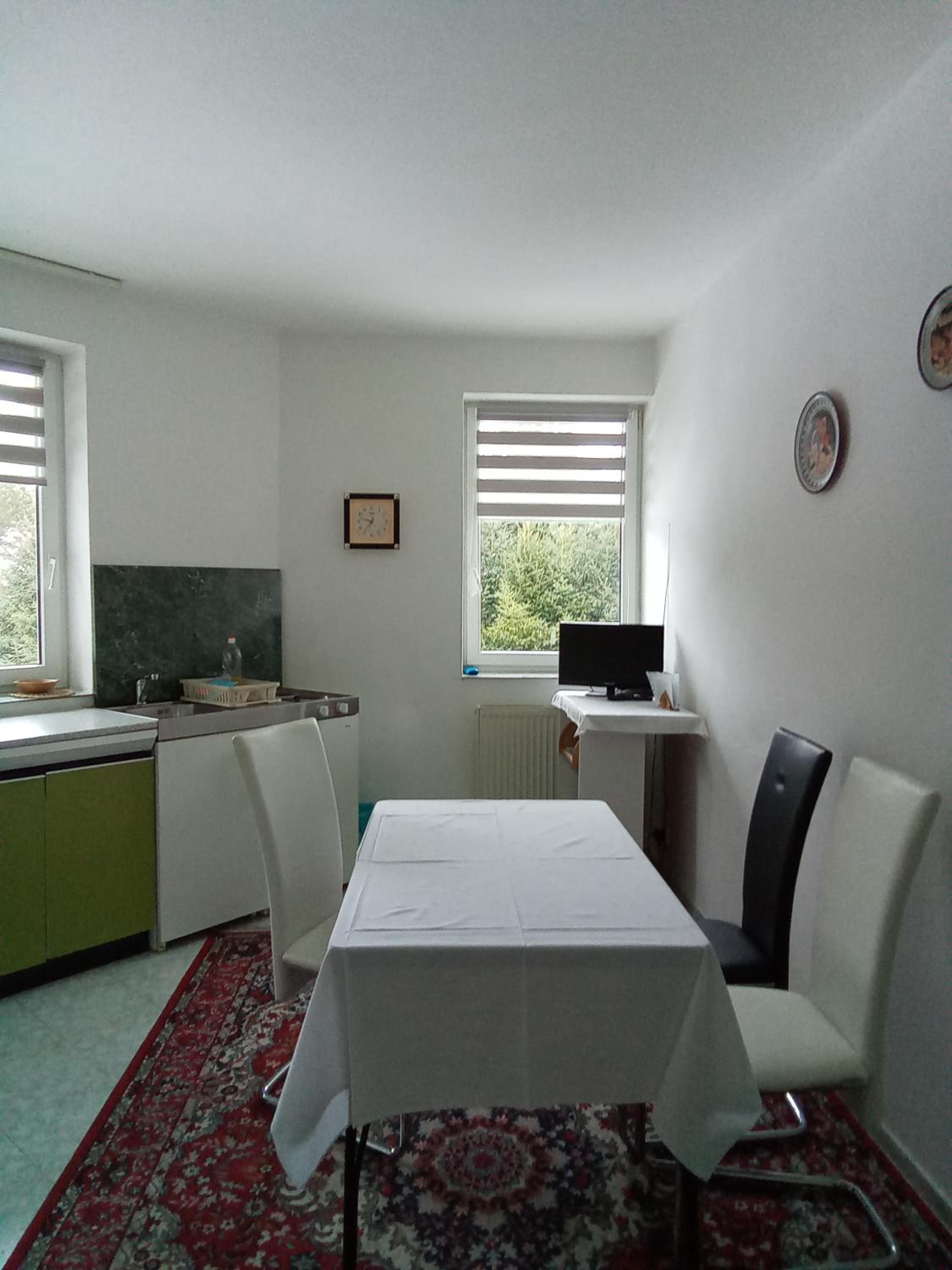 Photo 33
