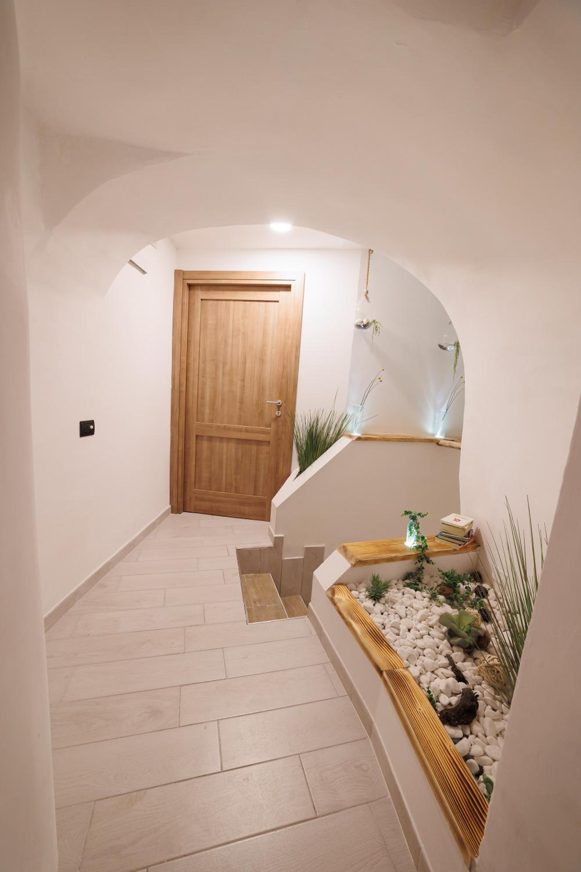 Legno Suite By HouseinNaples
