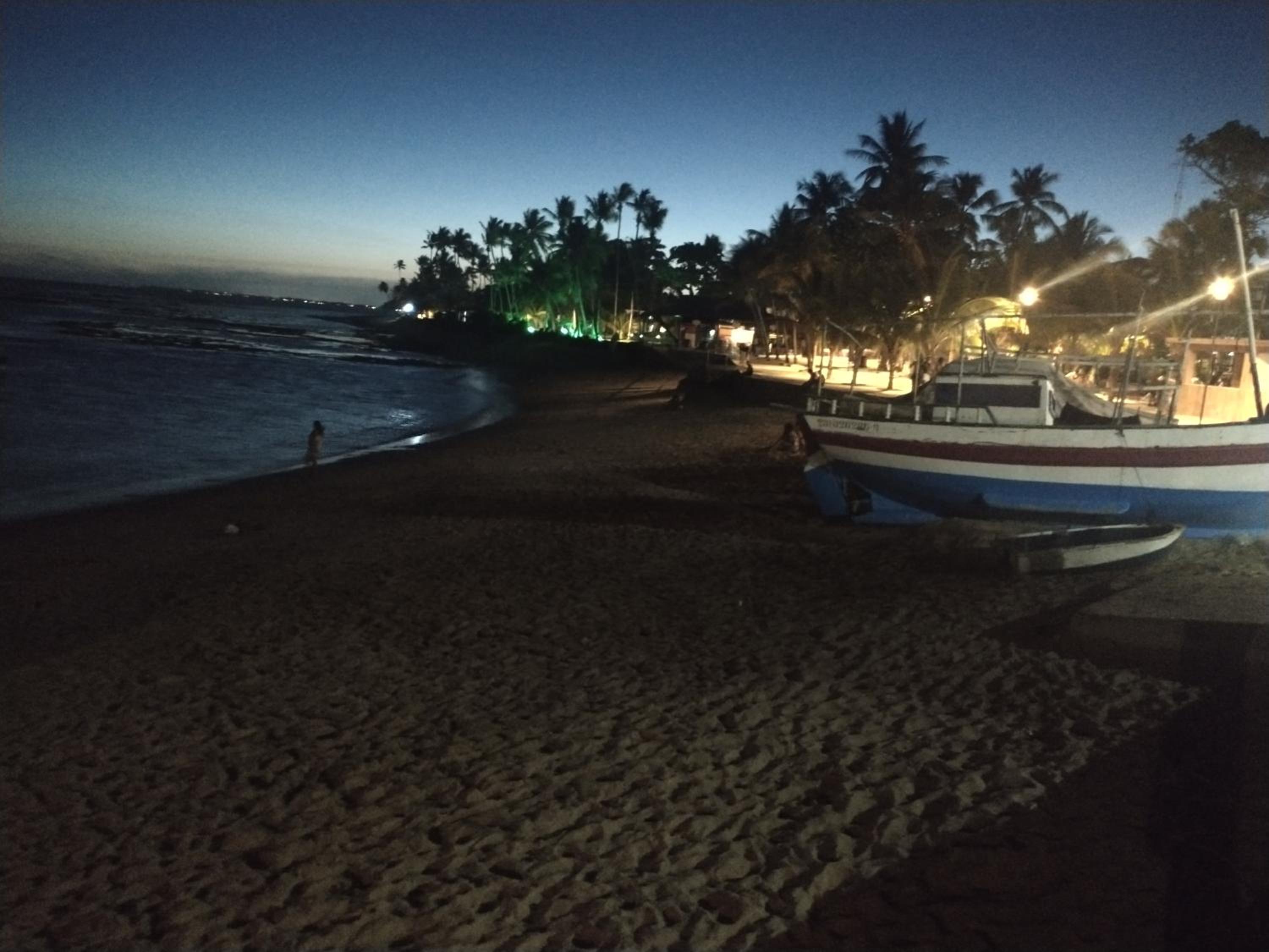 CASA 2/4 MELHOR LOCALIZAÇÃO DE PRAIA DO FORTE!!!!