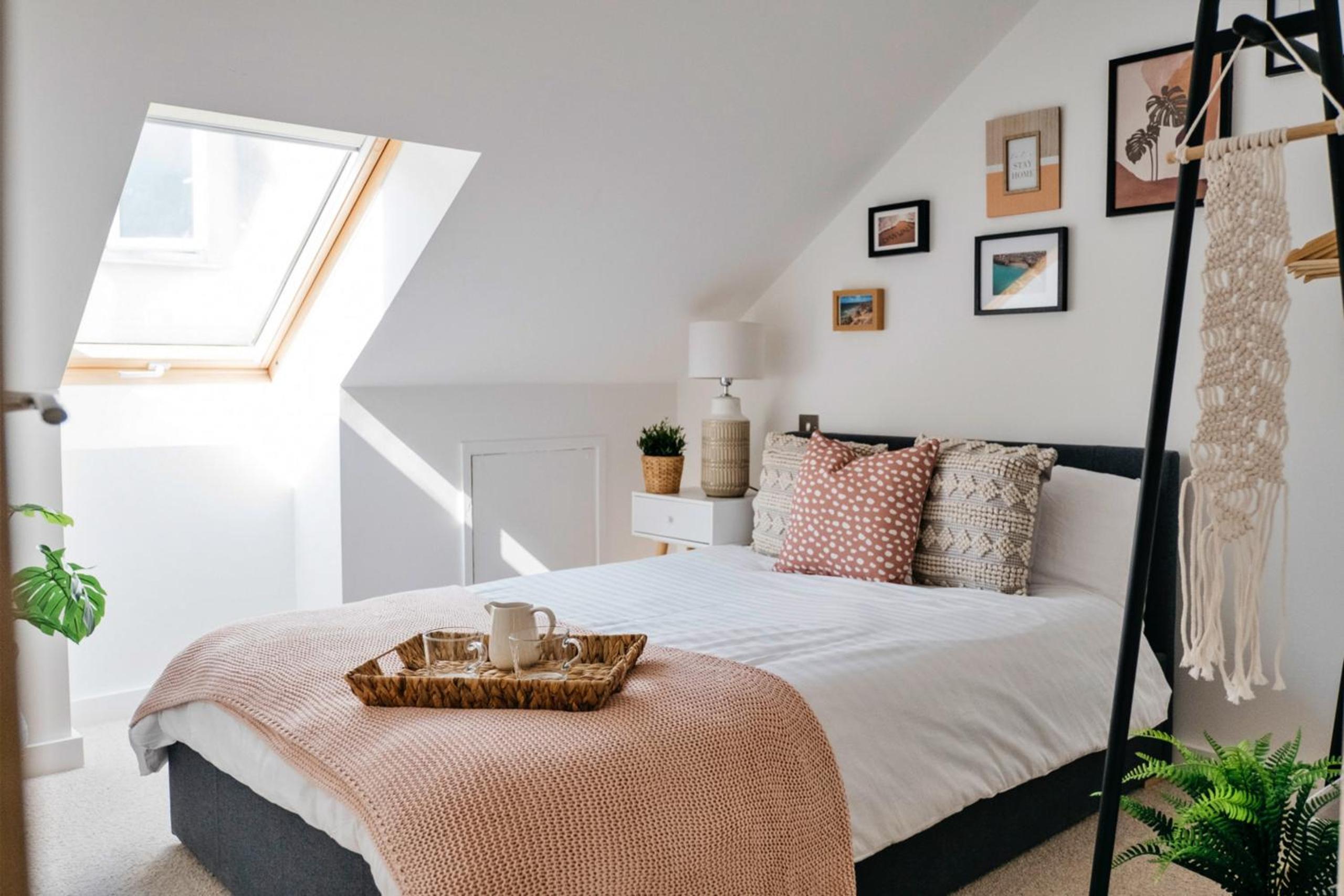 Finest Retreats - Tolcarne Stay - Luxury Newquay Apartment view 3