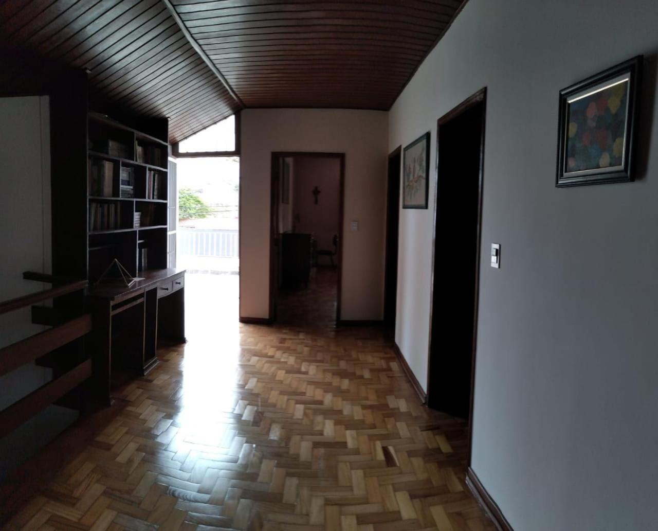 Casa residencial no centro de Guaratinguetá