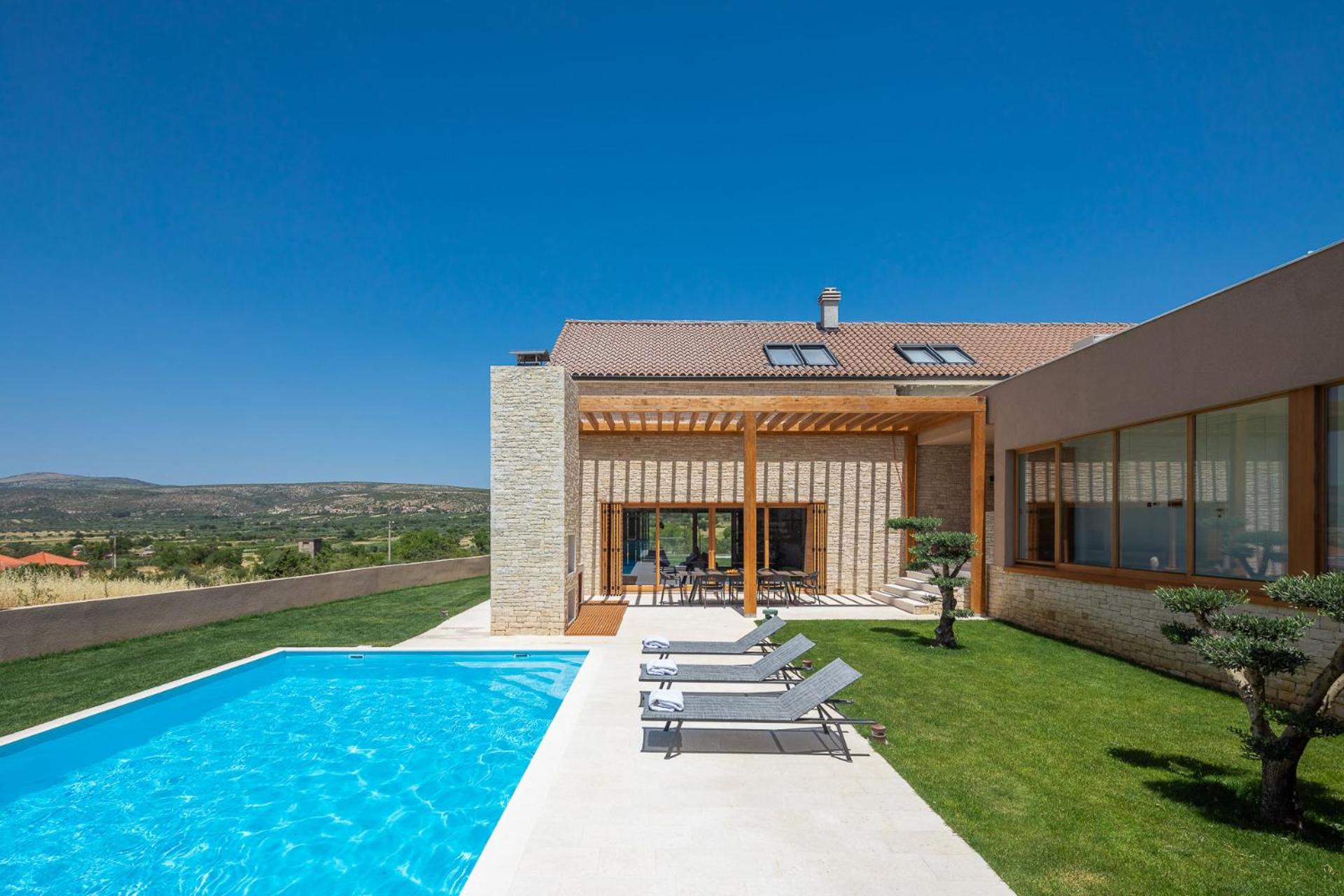 Luxury Villa Silence with Heated Pool view 4