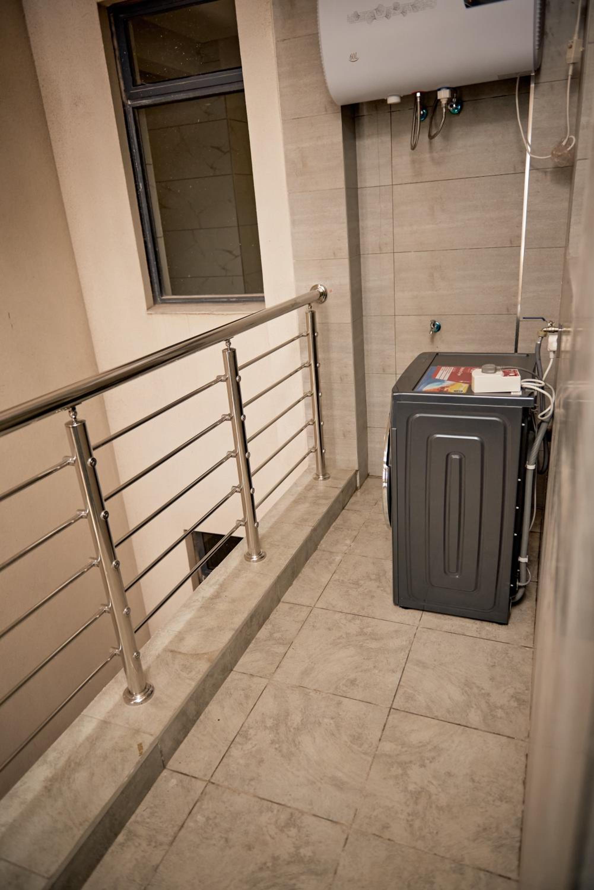 2 bedroom Furnished Apartment in Kilimani, Nairobi, Kenya with a pooll view 3