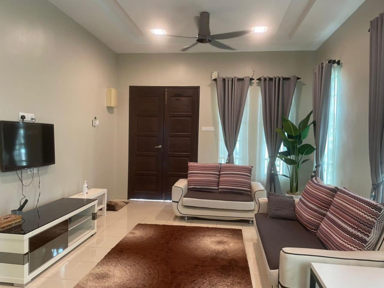 VISTANA INDAH HOMESTAY view 4