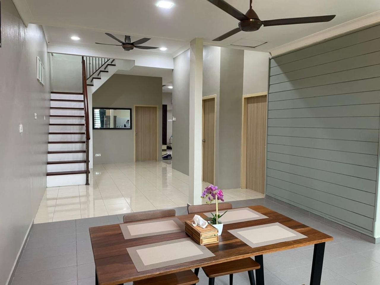 VISTANA INDAH HOMESTAY view 3