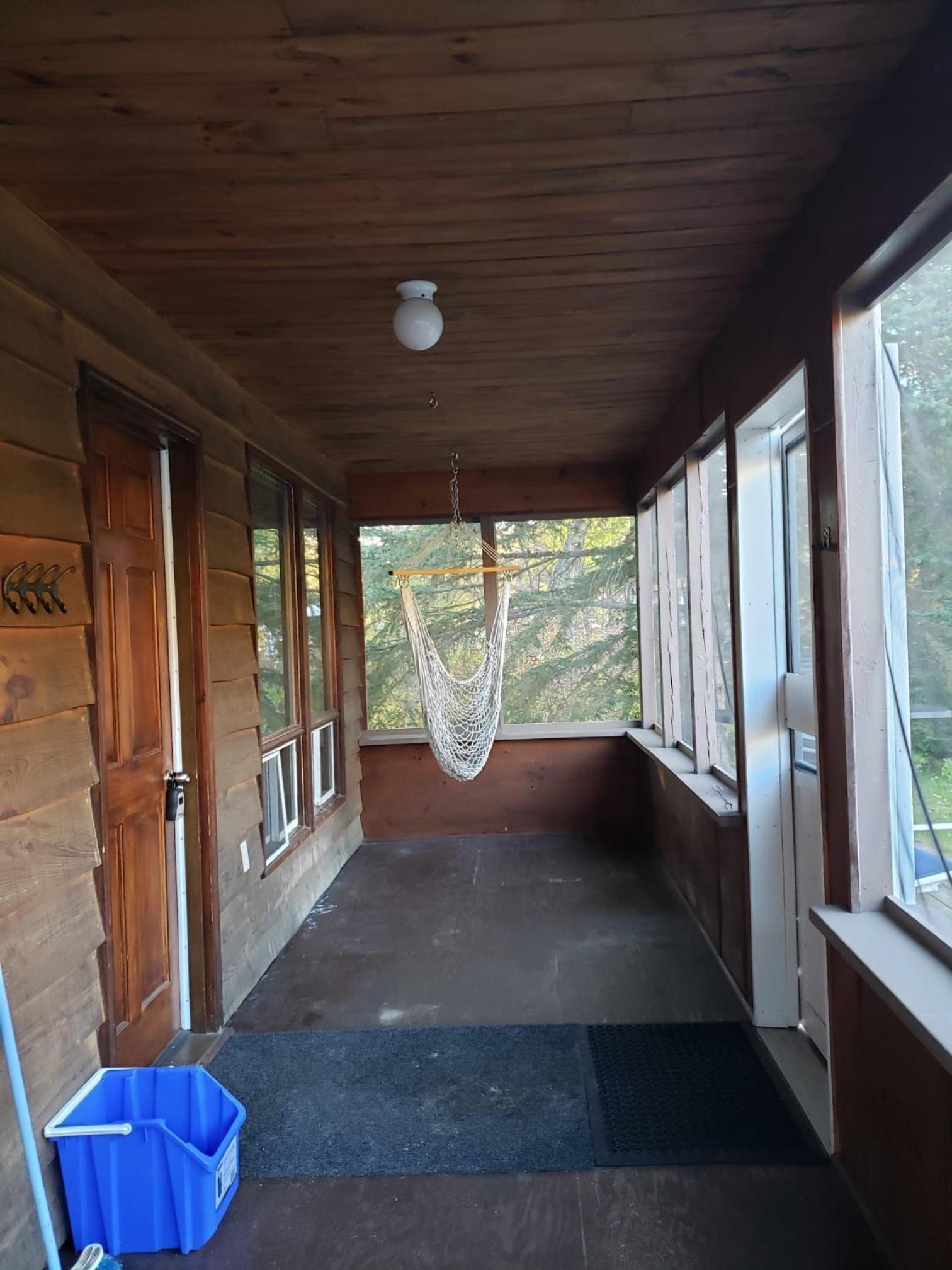 Hush Lodge and Cottages