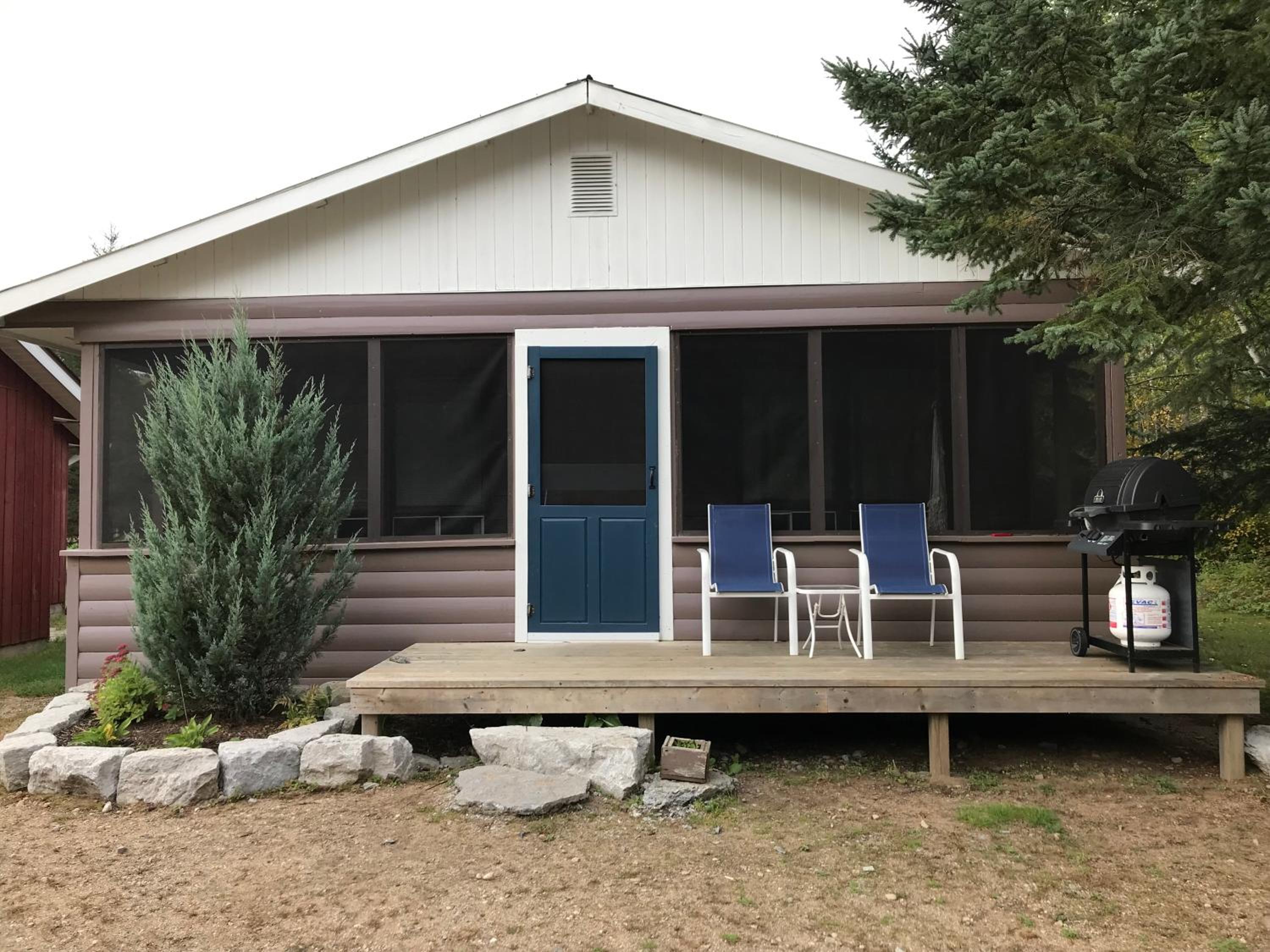 Hush Lodge and Cottages