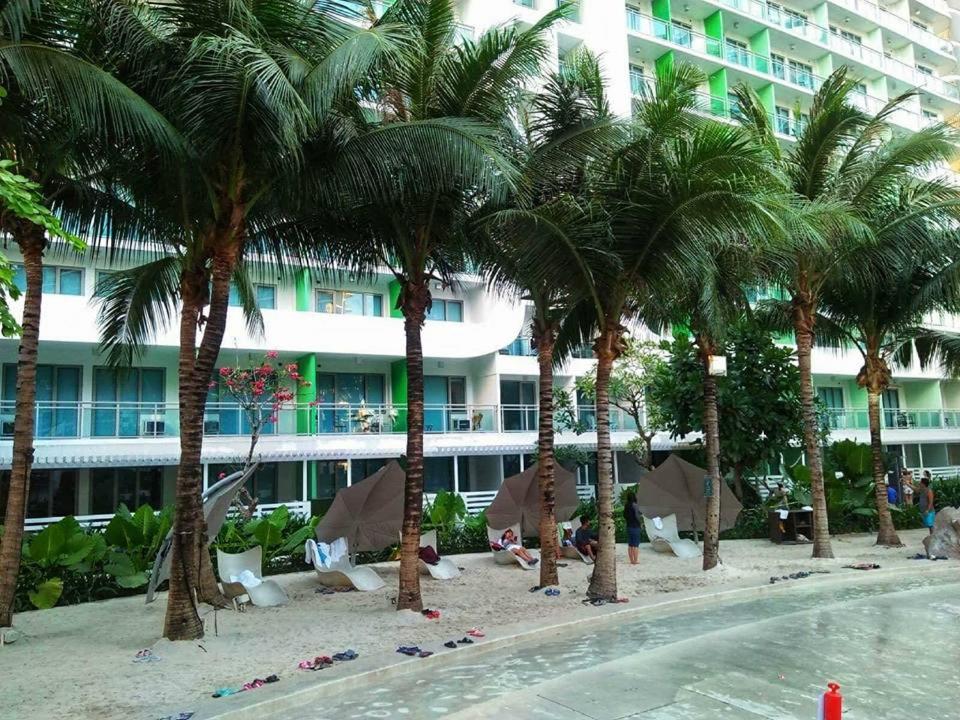 AZURE URBAN RESORT - PARANAQUE MANILA NEAR TERMINAL UNLIMITED WIFI and Netflix view 5
