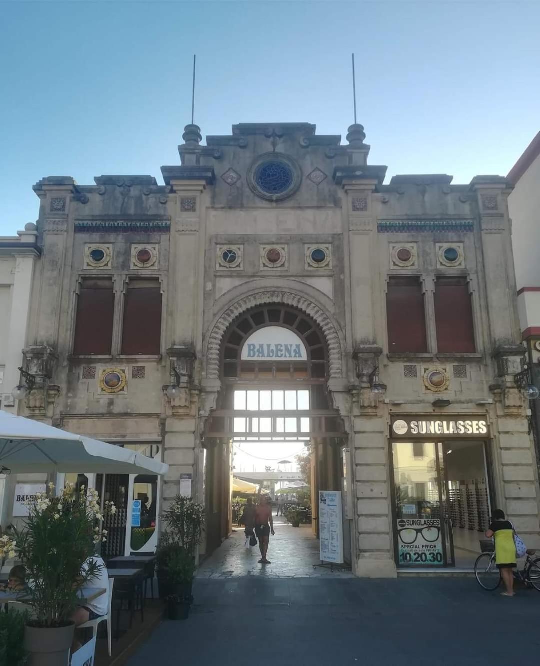 BeB BALENA en Viareggio
